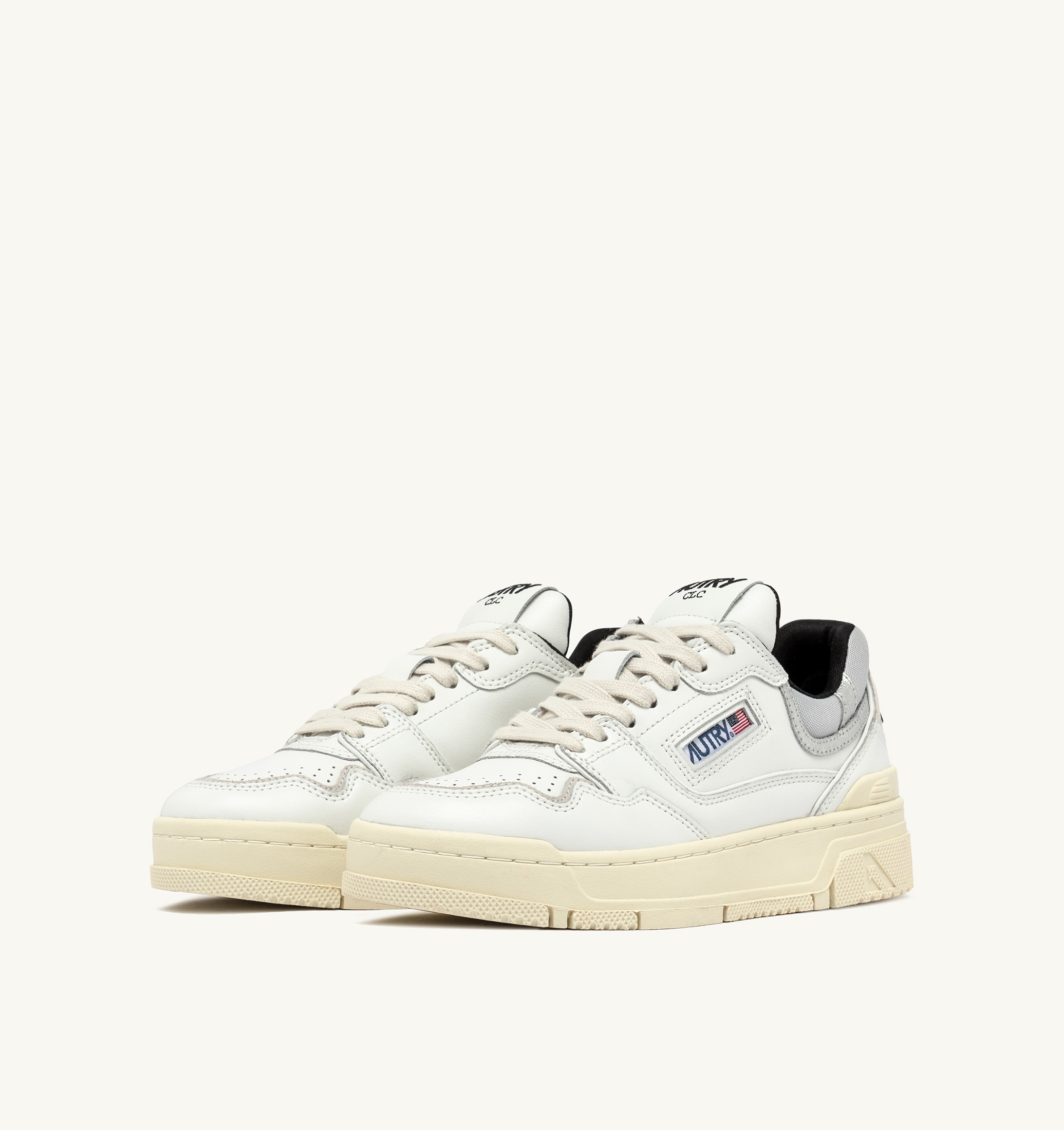 BASKETS CLC LOW EN CUIR BLANC ET DAIM SILVER