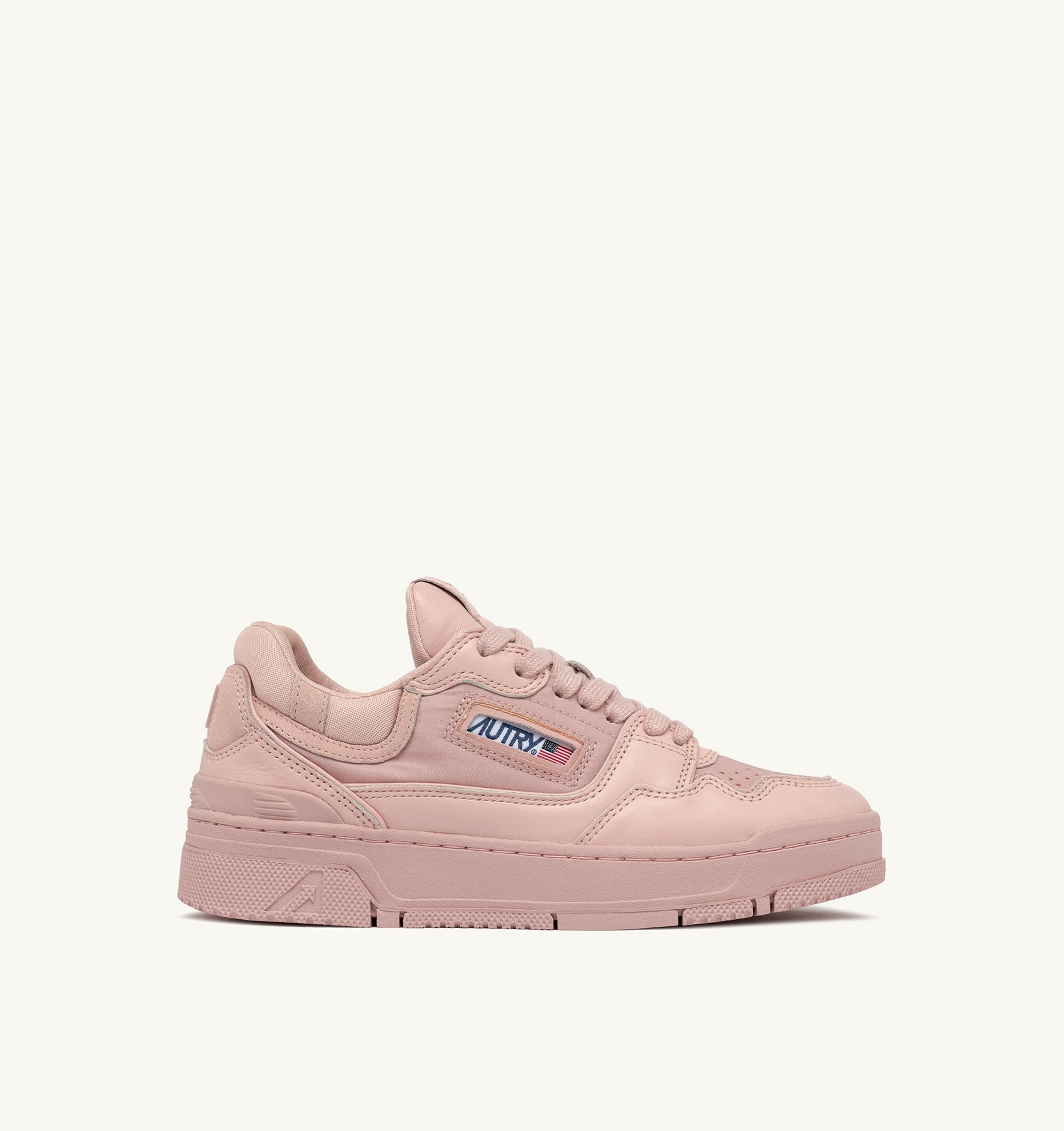 BASKETS CLC LOW EN CUIR COLORIS PEACH WHIP