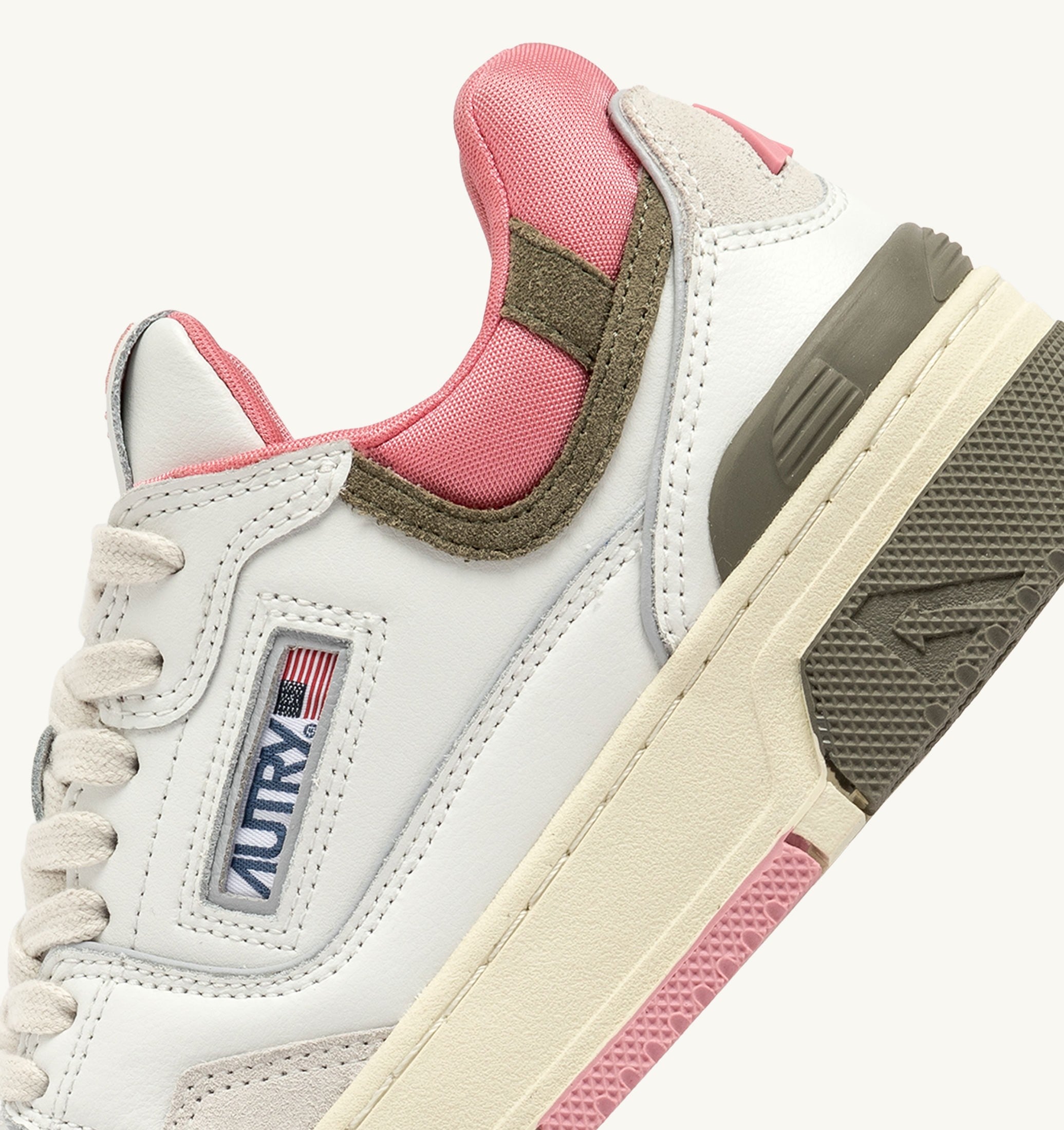 BASKETS CLC LOW EN CUIR ET DAIM COLORIS BLANC ET GERANIUM