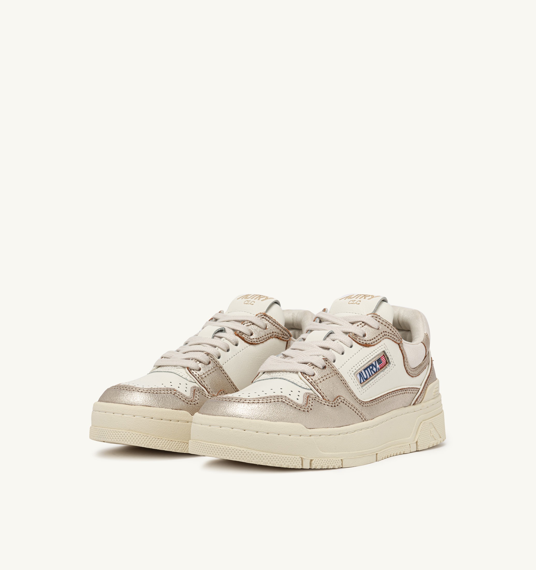 BASKETS CLC LOW EN CUIR ET DAIM PLATINE
