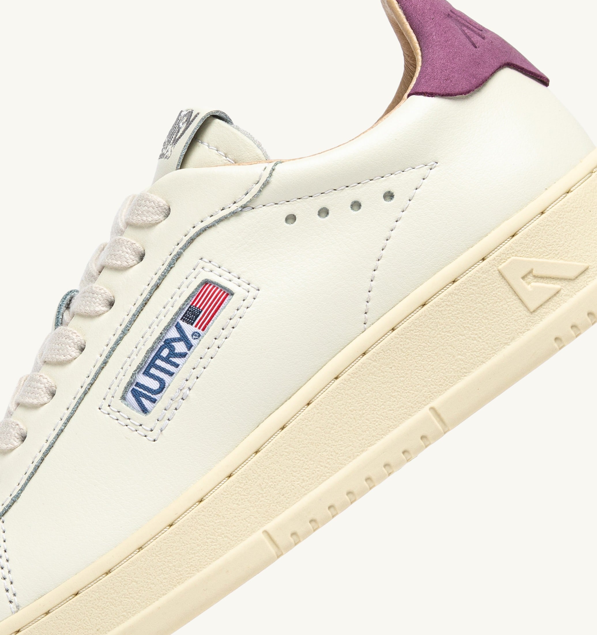 BASKETS DALLAS LOW EN CUIR FIRENZE ET MARSHMALLOW