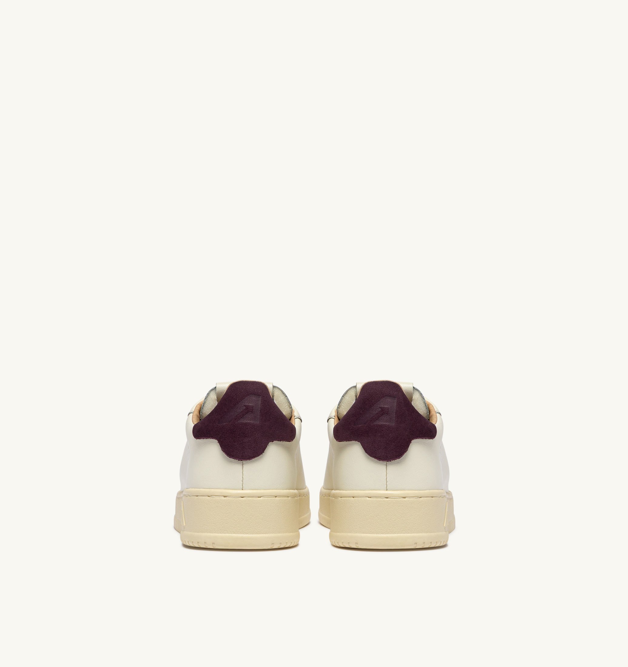 BASKETS DALLAS LOW EN CUIR MARSHMALLOW ET FIG