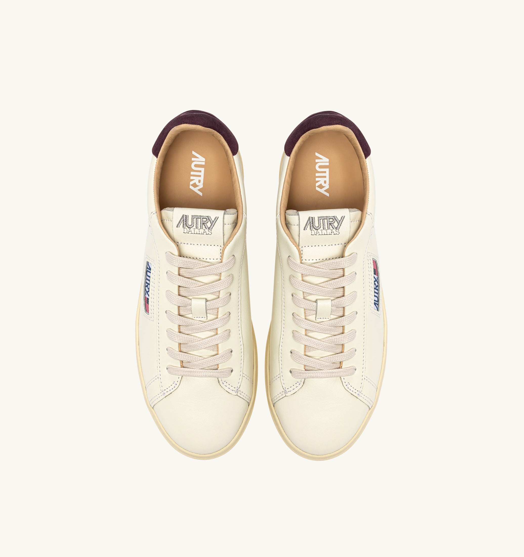 BASKETS DALLAS LOW EN CUIR MARSHMALLOW ET FIG