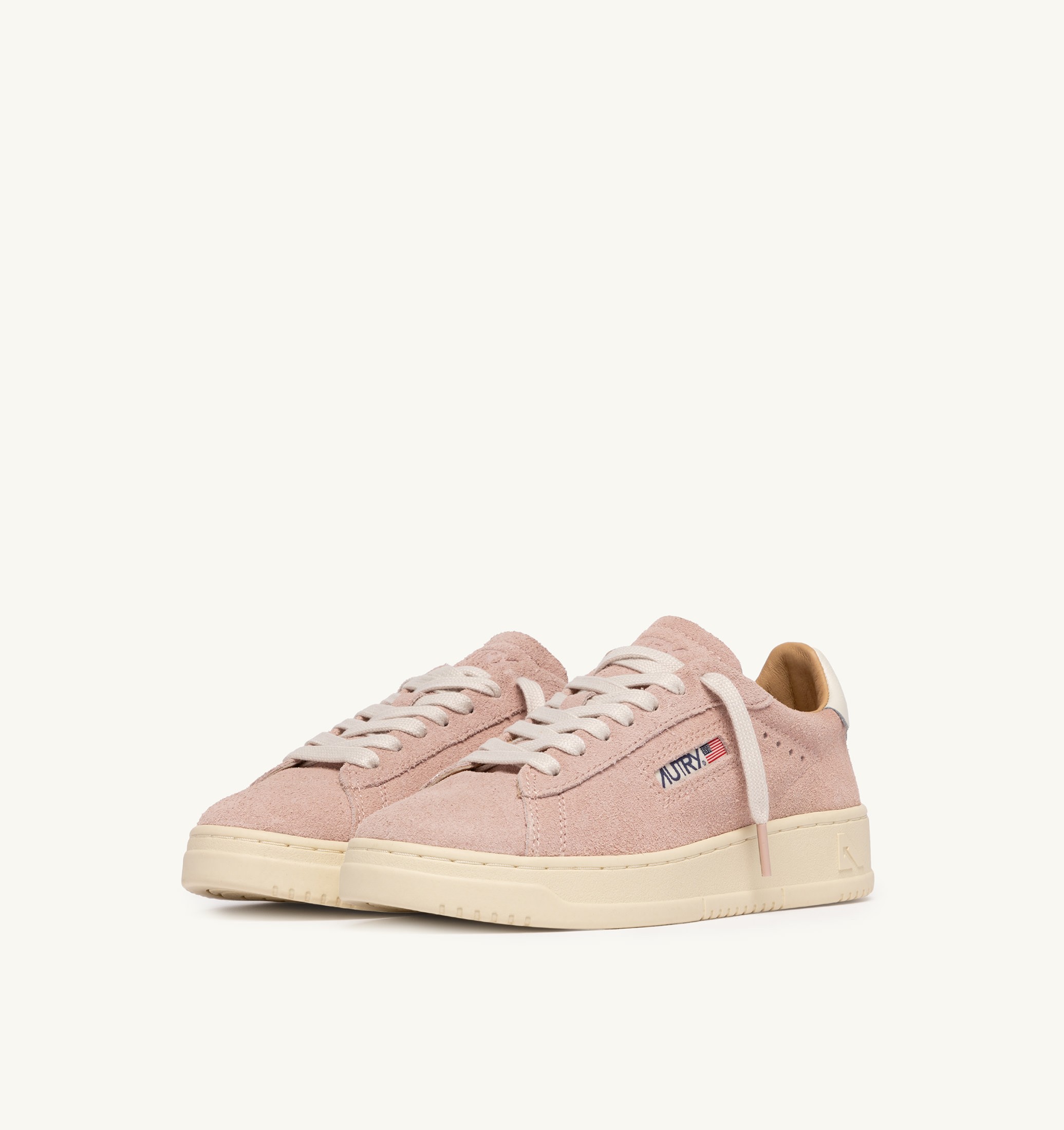 BASKETS DALLAS LOW EN DAIM SILK
