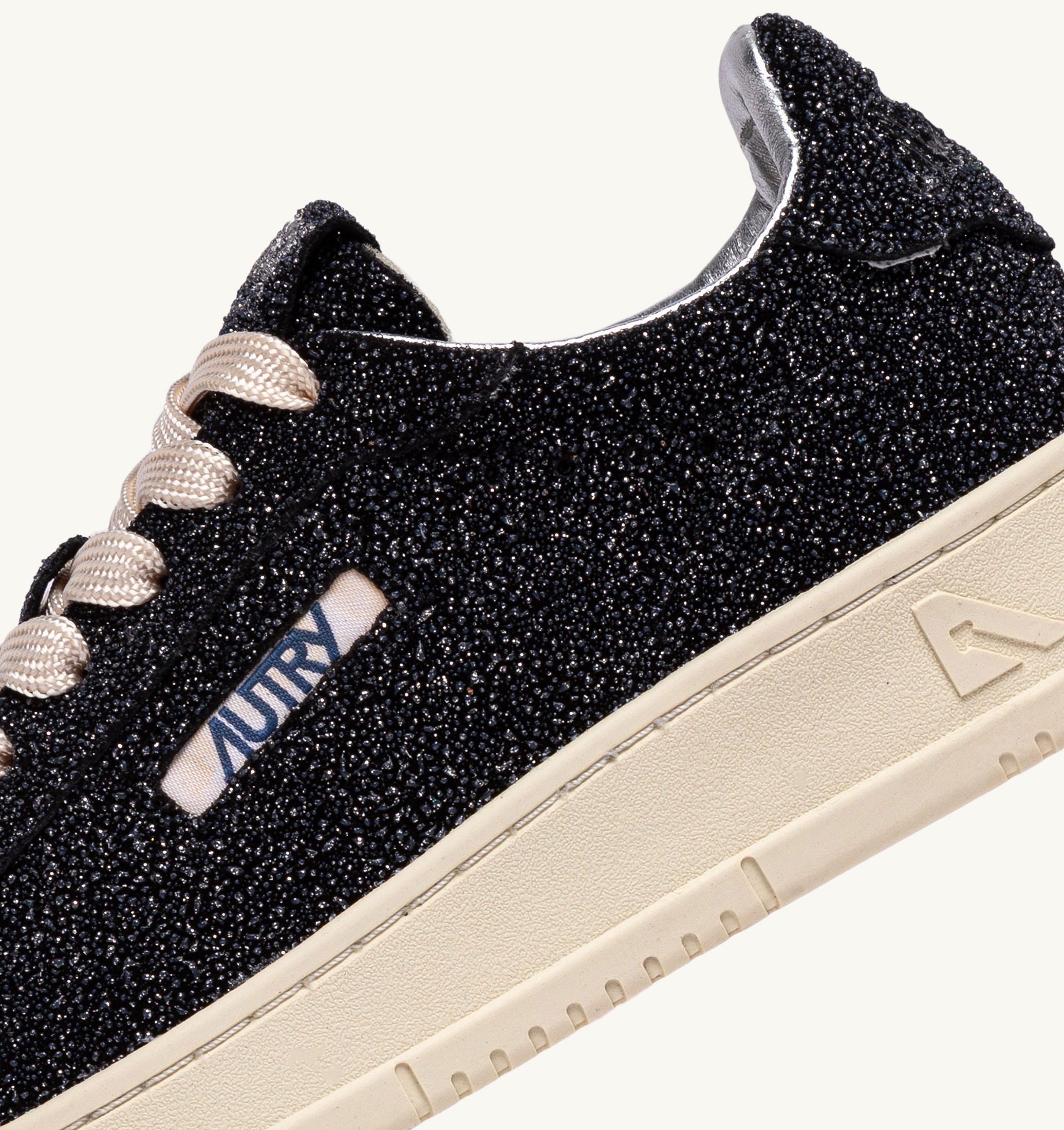 BASKETS DALLAS LOW EN DAIM STARS BLACK