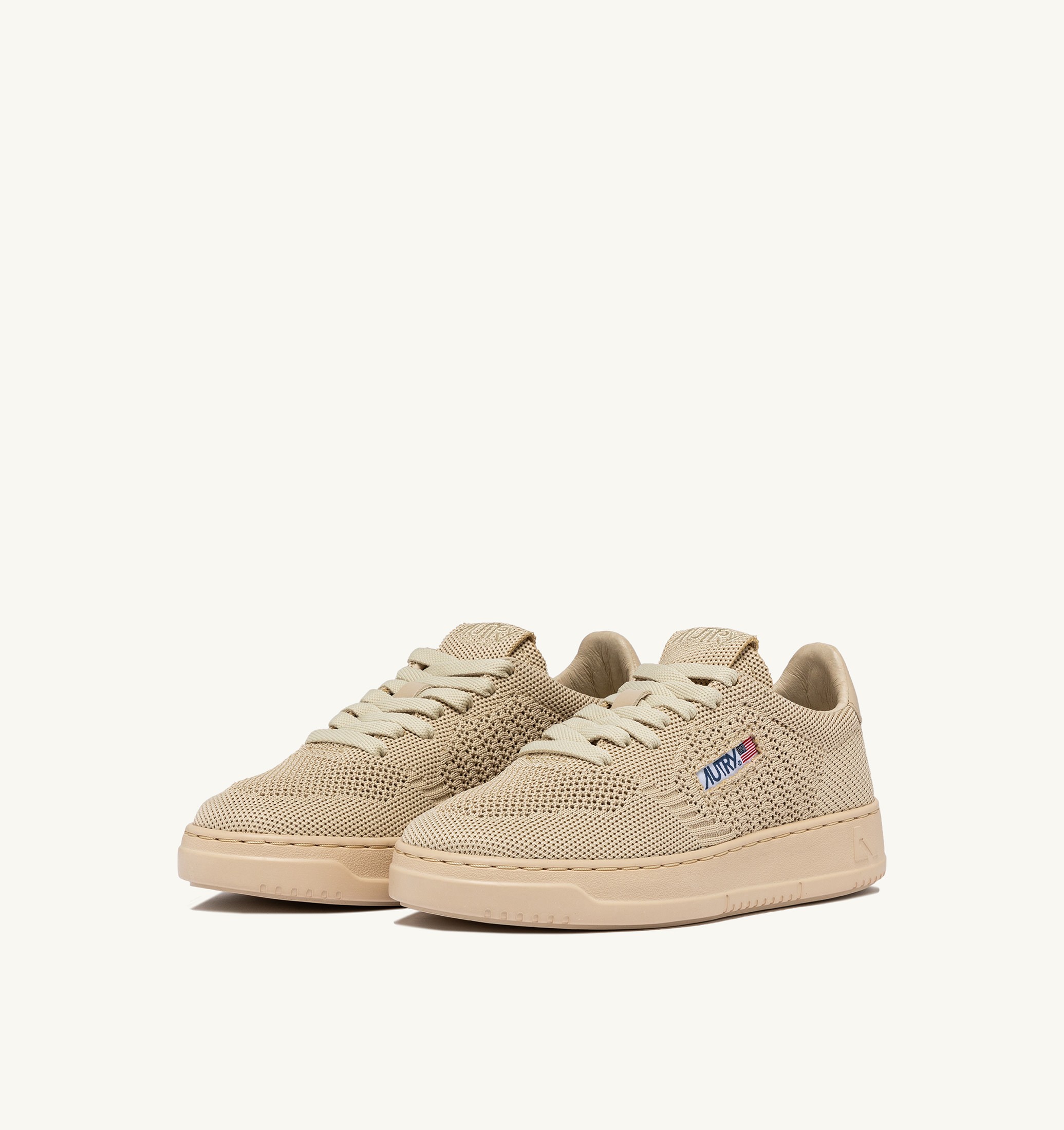 BASKETS MEDALIST EASEKNIT LOW EN MAILLE COLORIS CREME BRULEE
