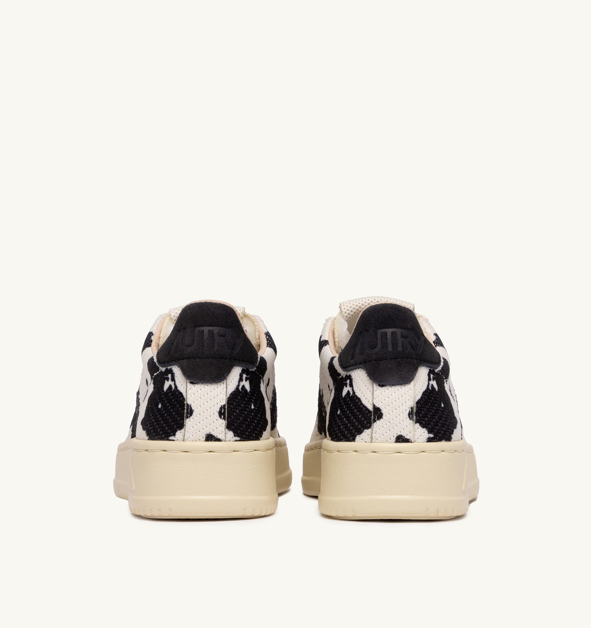 BASKETS MEDALIST EASEKNIT LOW EN MAILLE 'COW PRINT' IVOIRE ET NOIR