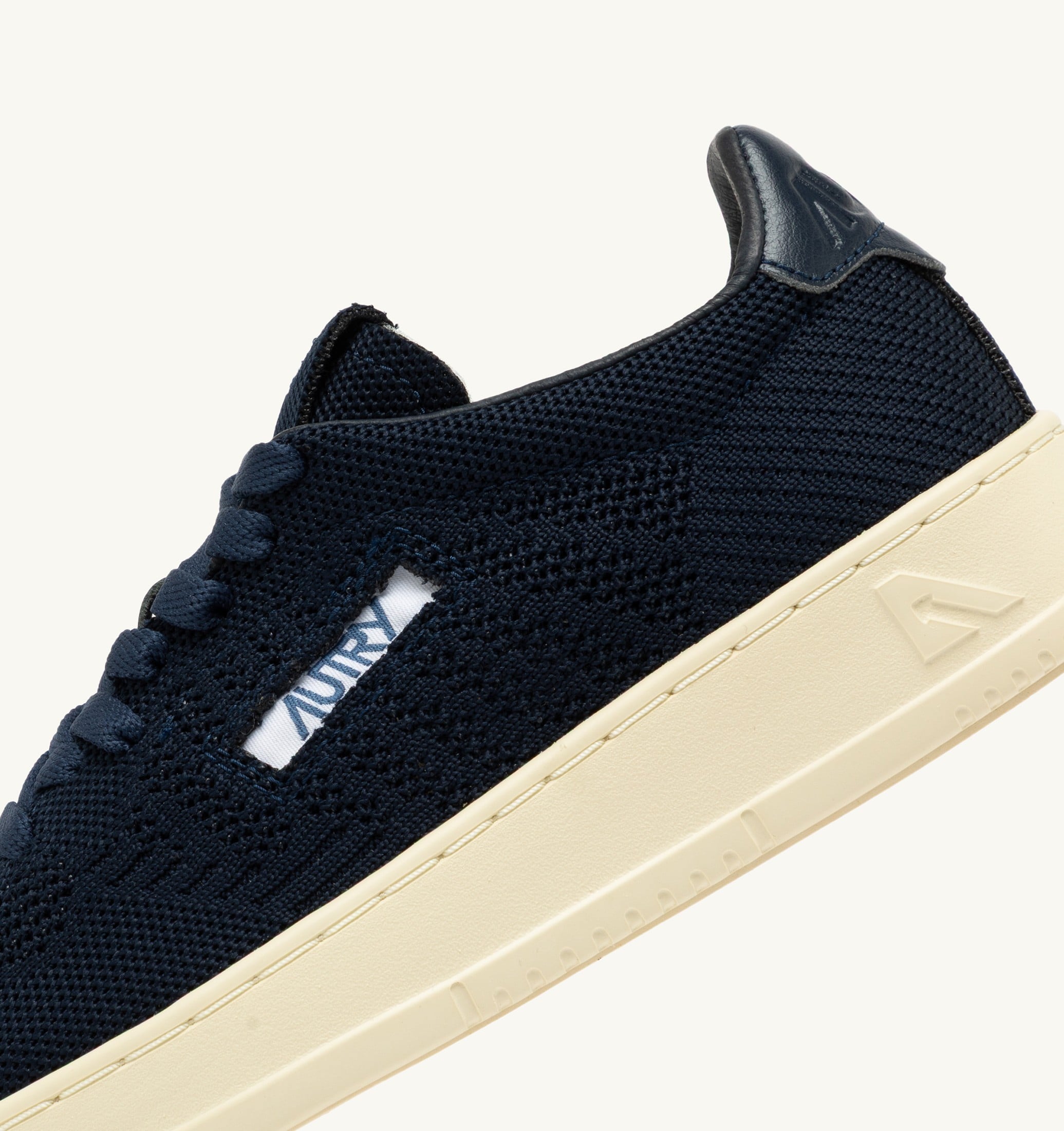 BASKETS MEDALIST EASEKNIT LOW EN MAILLE SPACE BLUE