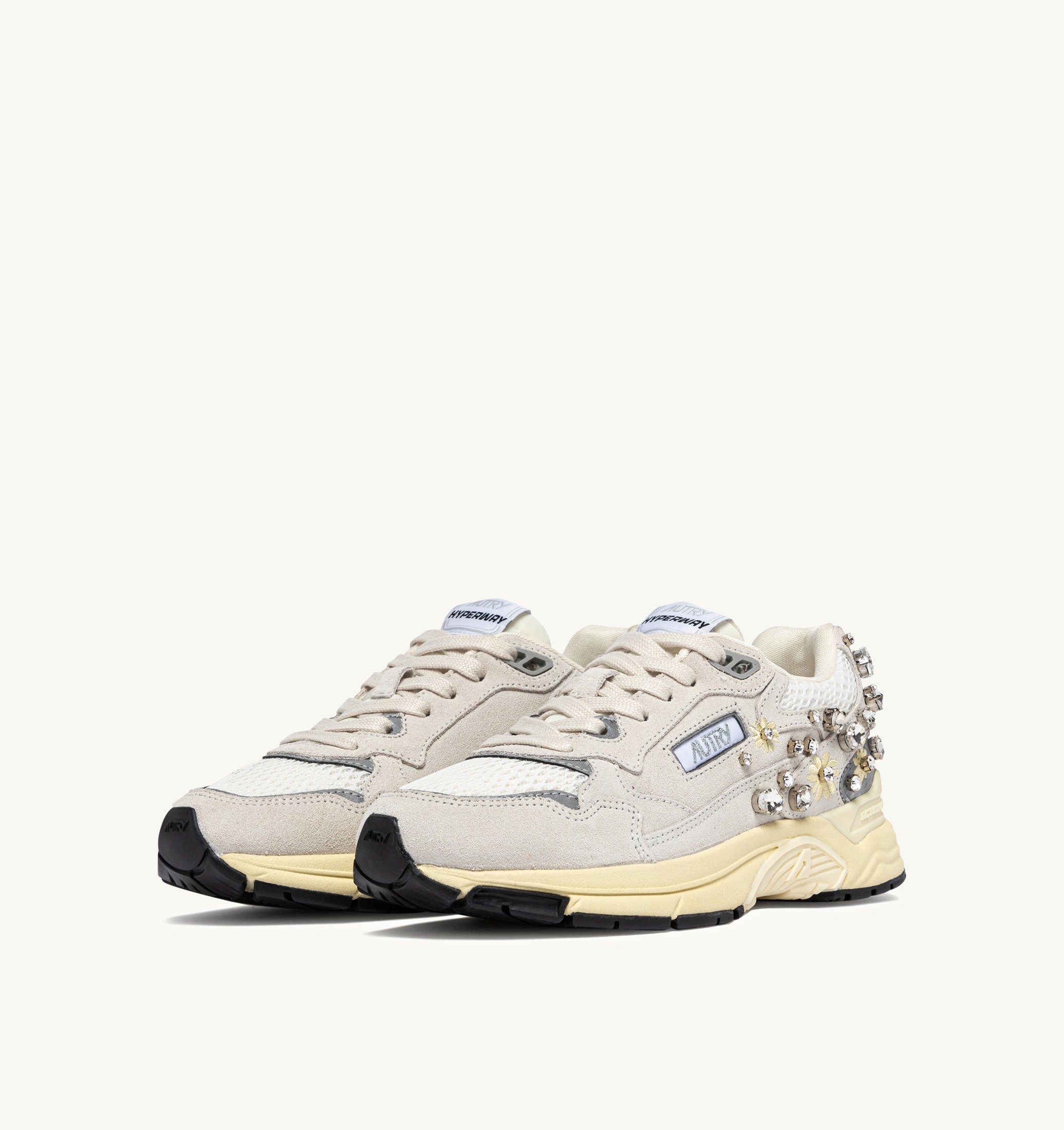BASKETS HYPERWAY EN MESH ET DAIM BLANC AVEC DÉTAILS