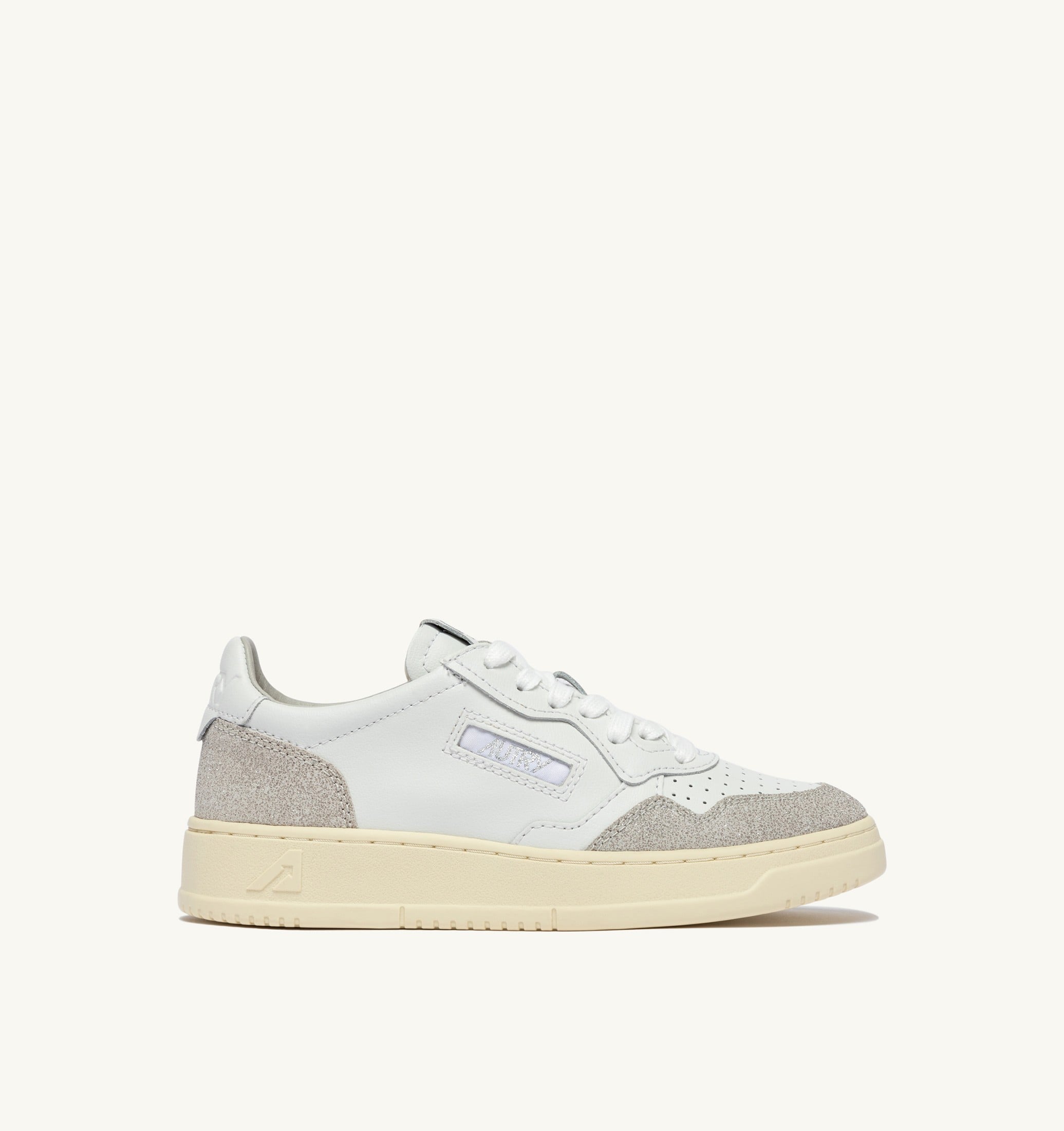 BASKETS MEDALIST LOW EN CUIR BLANC ET STARS GRIS