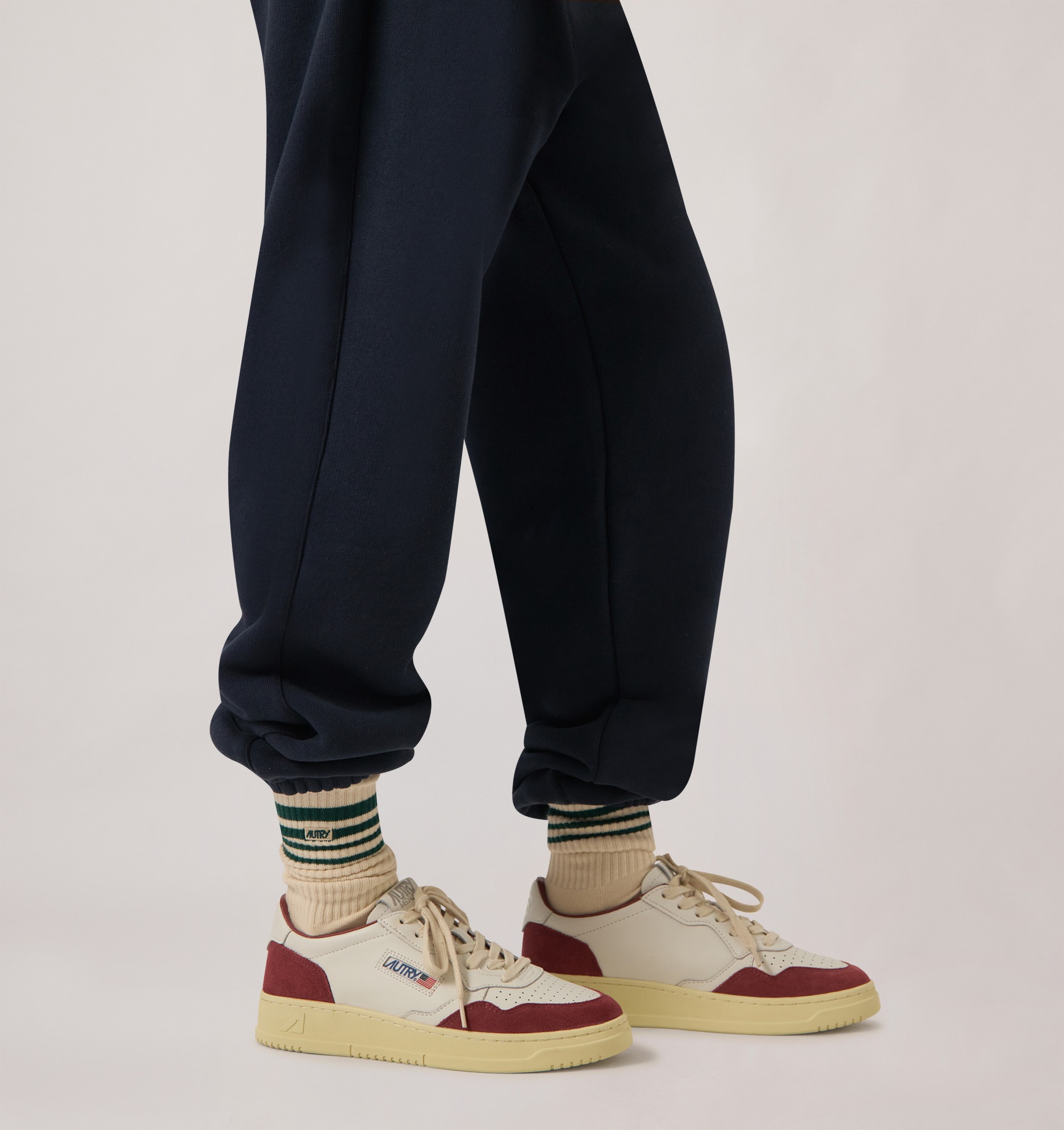 BASKETS MEDALIST LOW EN CUIR BLANC ET DAIM BORDEAUX
