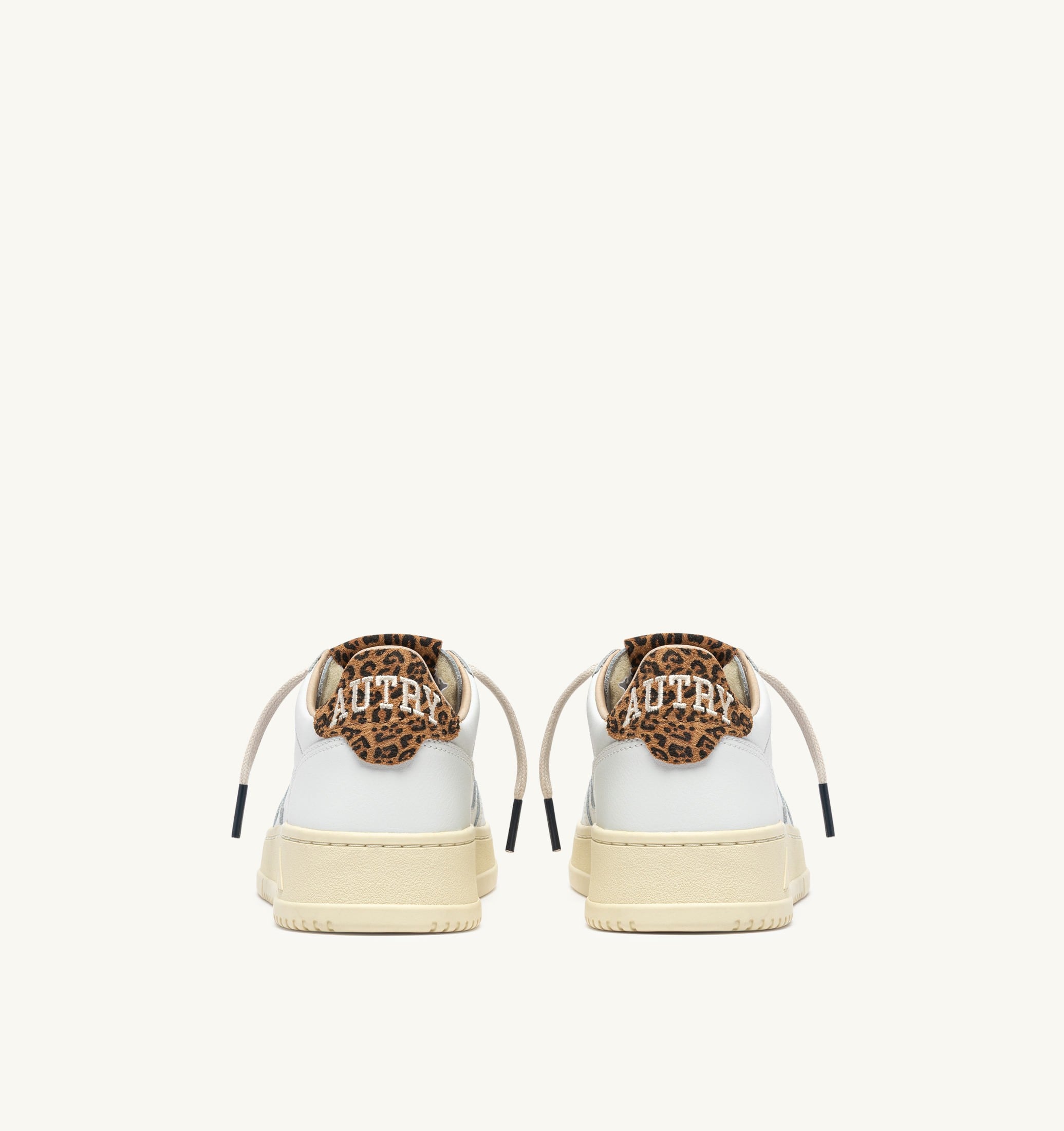 BASKETS MEDALIST LOW EN CUIR BLANC ET DAIM LEOPARD