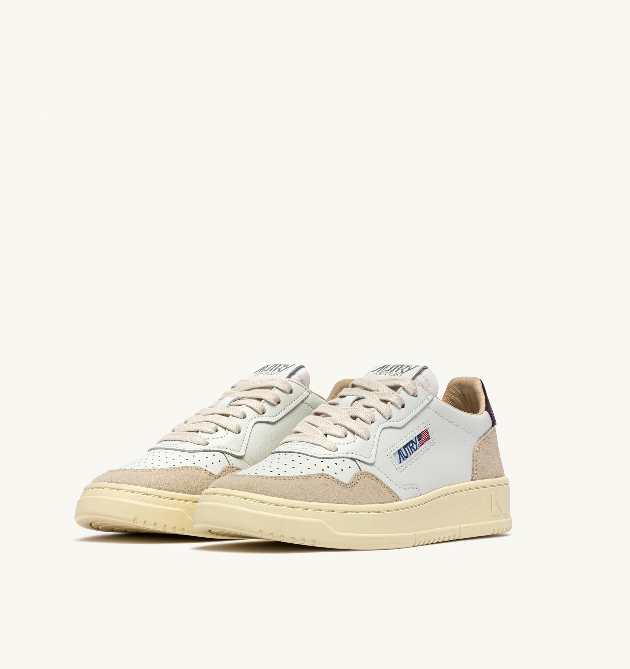 BASKETS MEDALIST LOW EN DAIM ET CUIR BLANC ET FIG