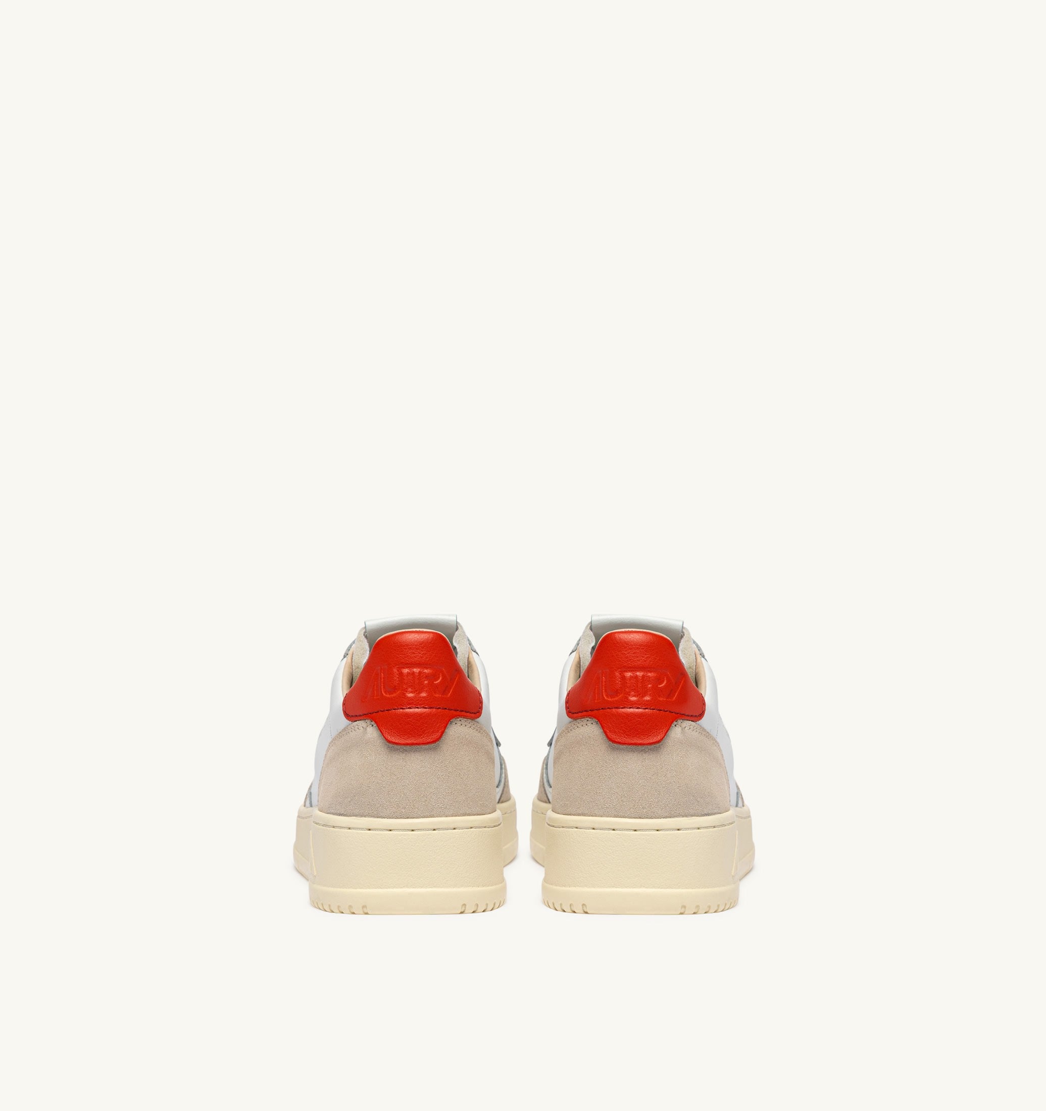 BASKETS MEDALIST LOW EN DAIM ET CUIR BLANC ET LION