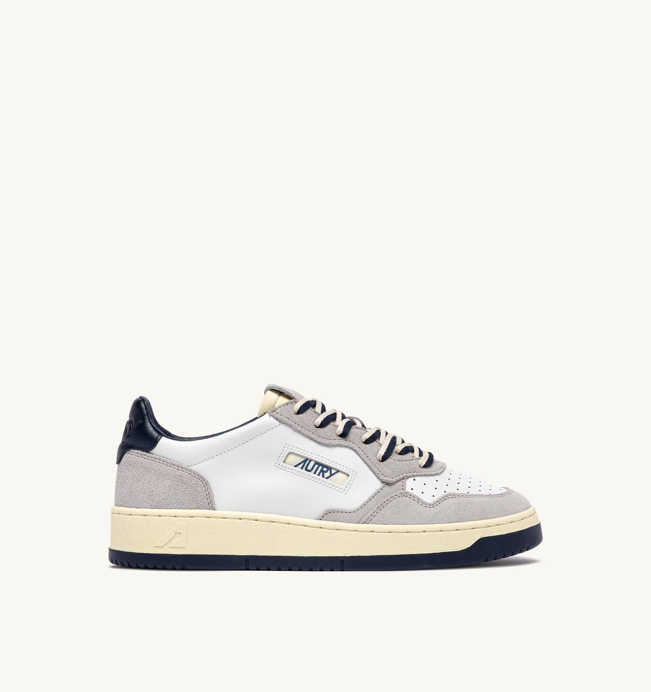 BASKETS MEDALIST LOW EN DAIM ET CUIR VAPOR ET SPACE