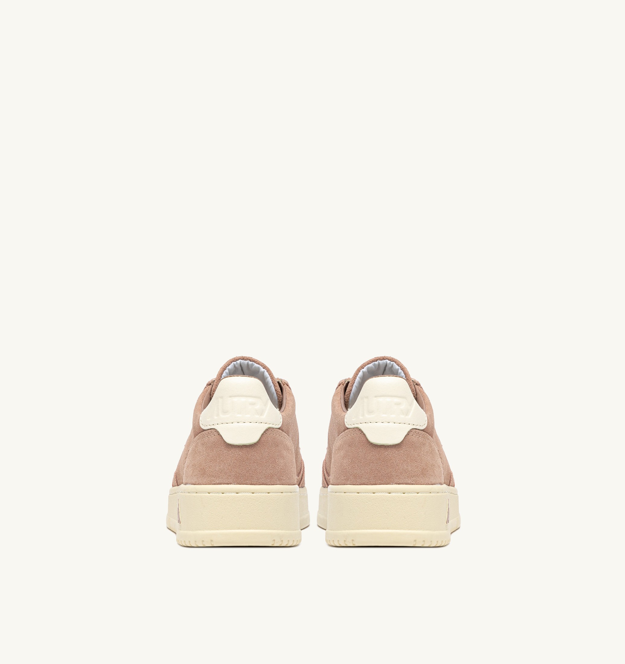 BASKETS MEDALIST LOW EN DAIM ROSE CANNEL ET BLANC