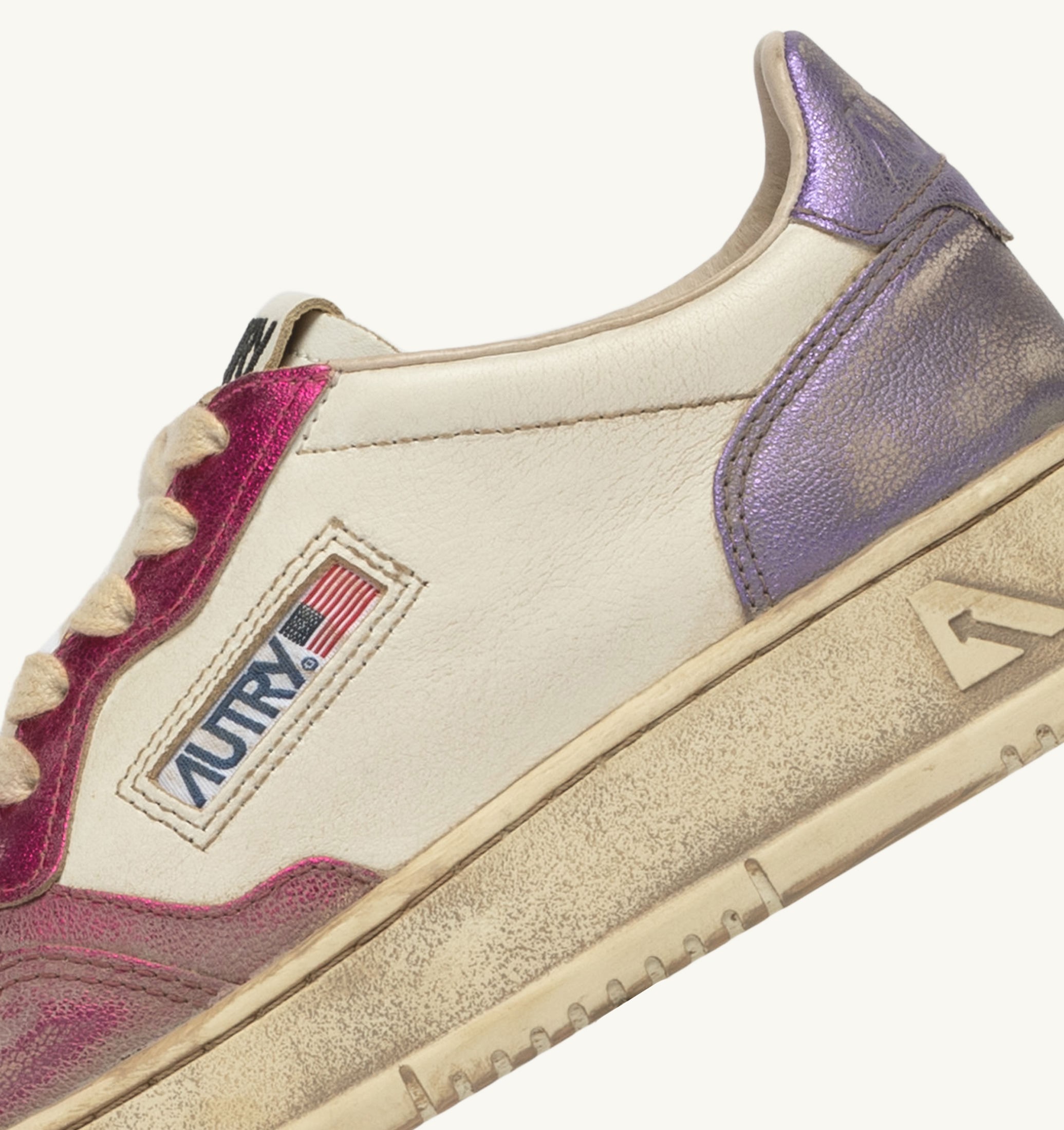 BASKETS MEDALIST LOW SUPER VINTAGE EN CUIR BLANC FUCHSIA ET VIOLET