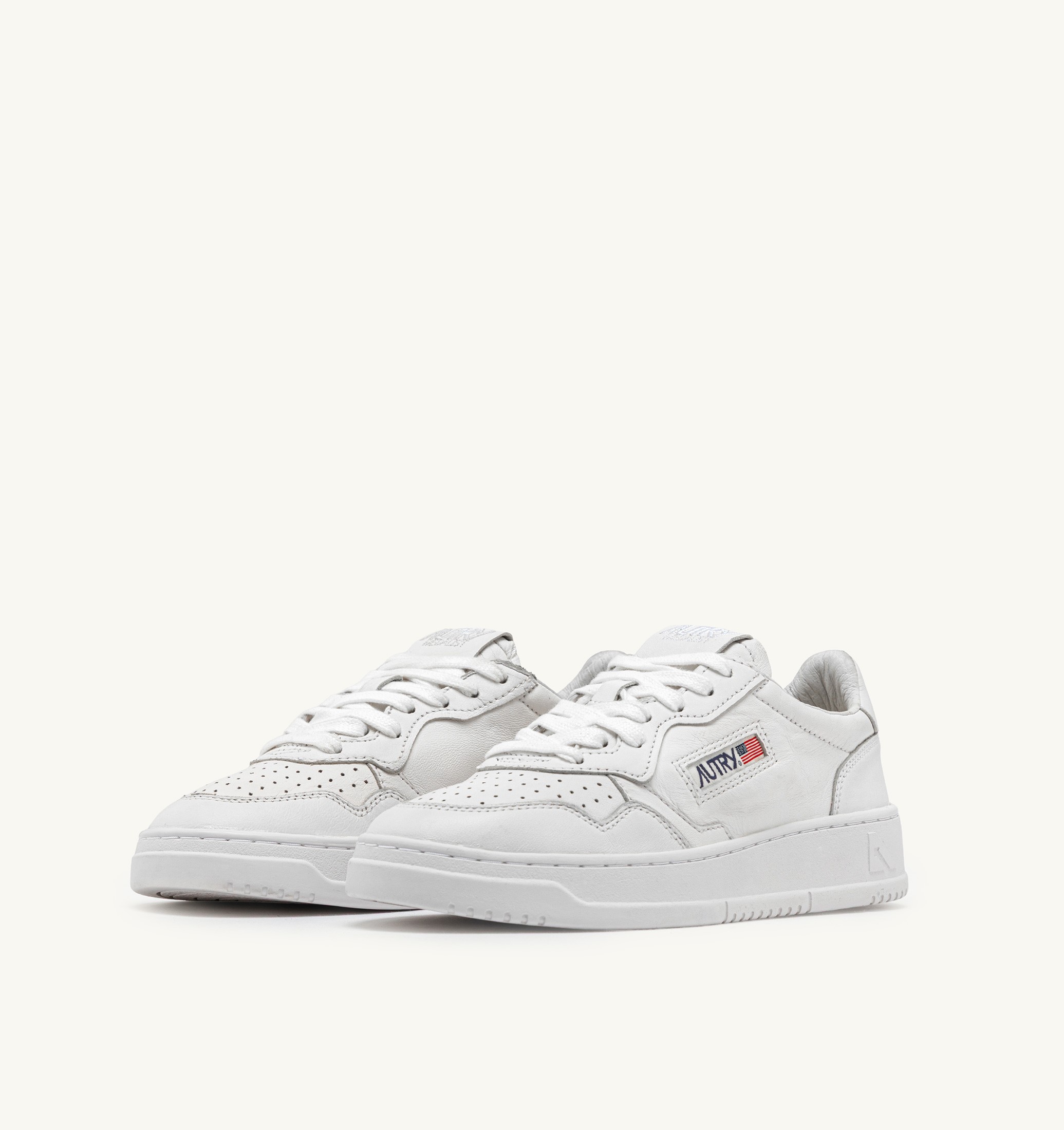 BASKETS MEDALIST LOW THOMAS LÉLU X AUTRY EN CUIR BLANC AVEC LETTERING