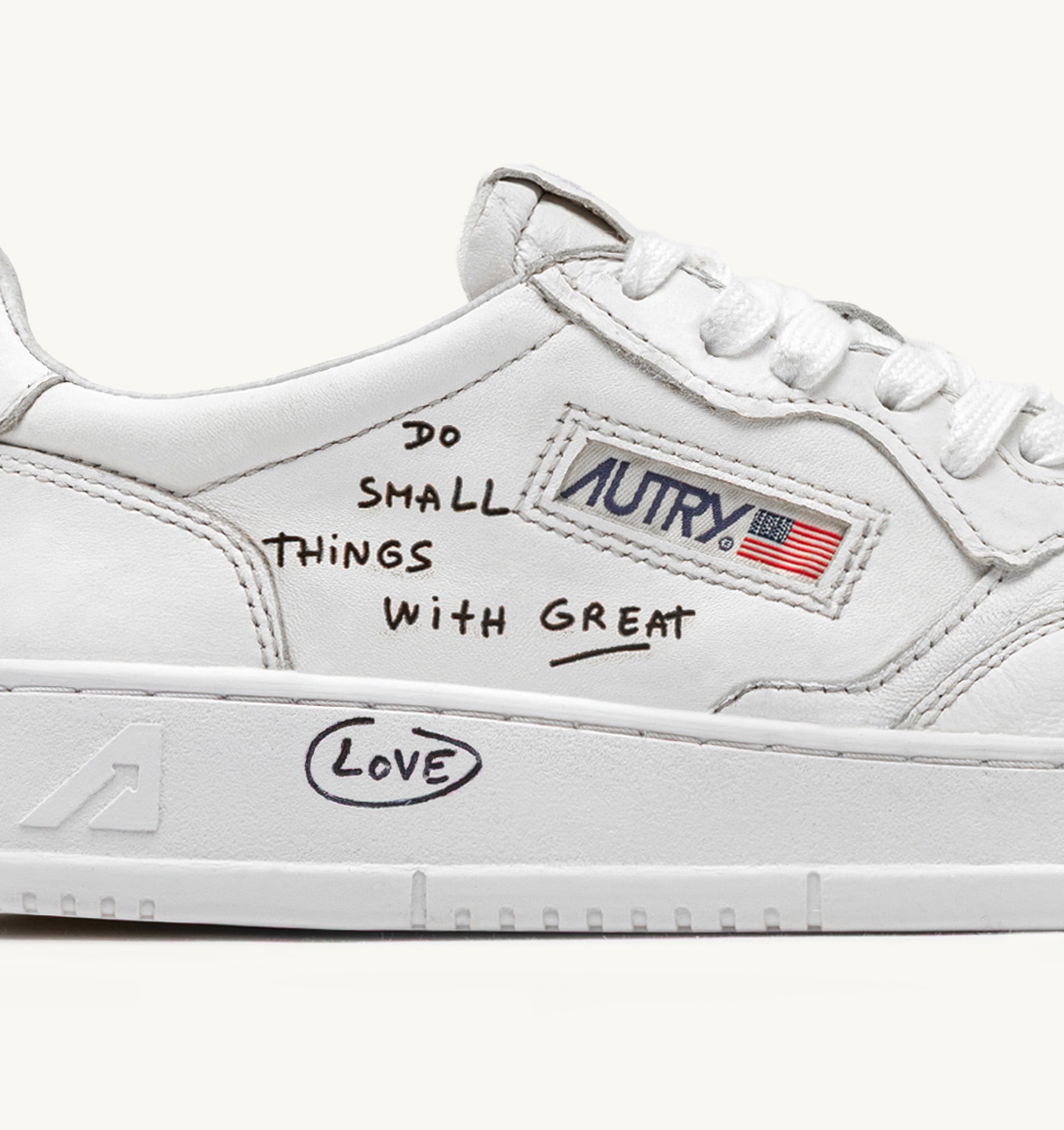BASKETS MEDALIST LOW THOMAS LÉLU X AUTRY EN CUIR BLANC AVEC LETTERING