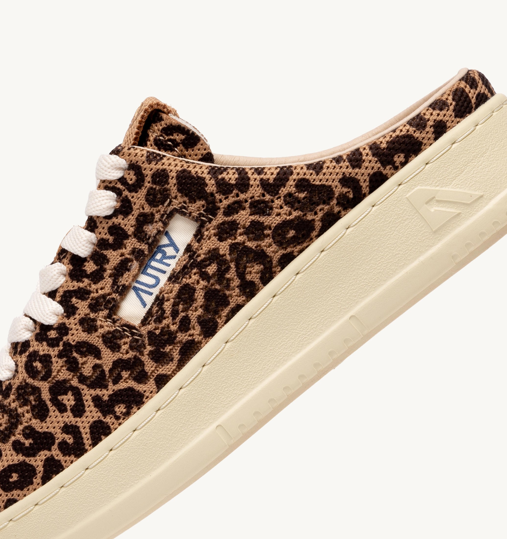 BASKETS EASEKNIT MULE LEOPARD