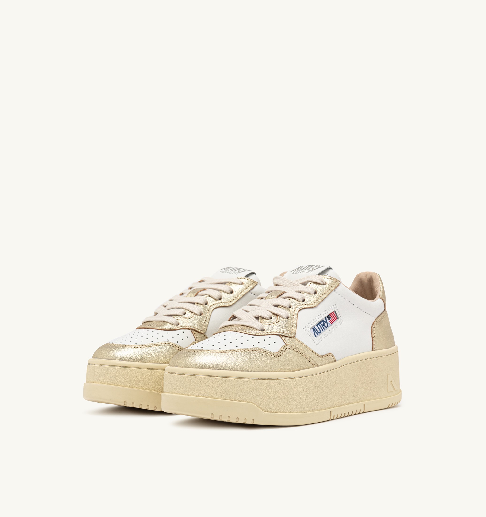 BASKETS MEDALIST PLATFORM EN CUIR BLANC ET MÉTALLISÉ PLATINE