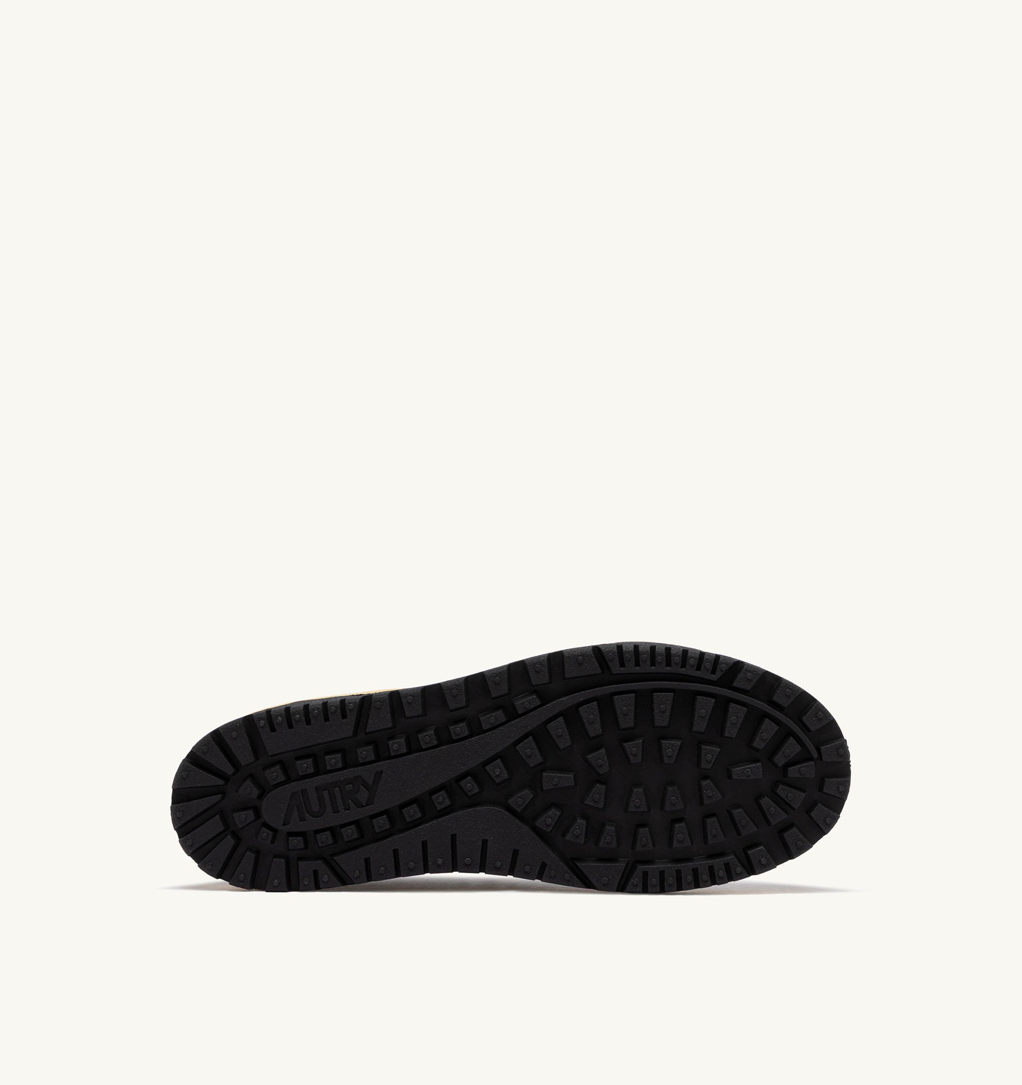 BASKETS WILDPACE LOW EN DRAGON MESH ET DAIM NOIR