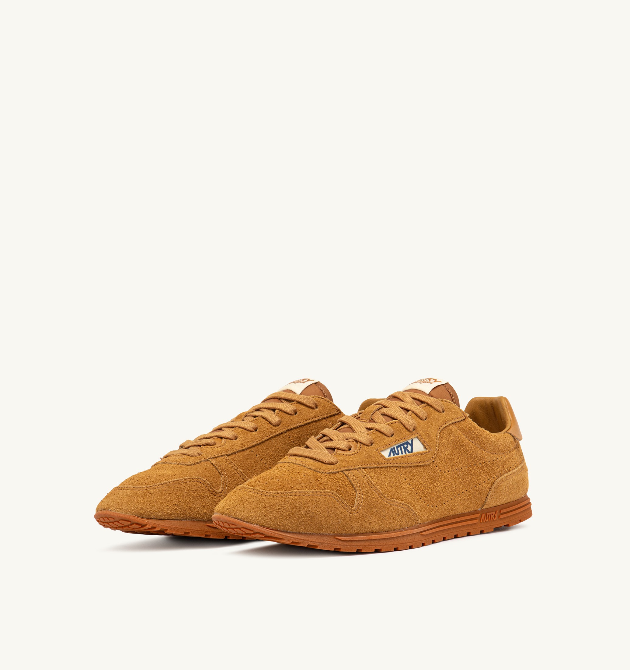 BASKETS WINDSPIN EN DAIM FAUVE