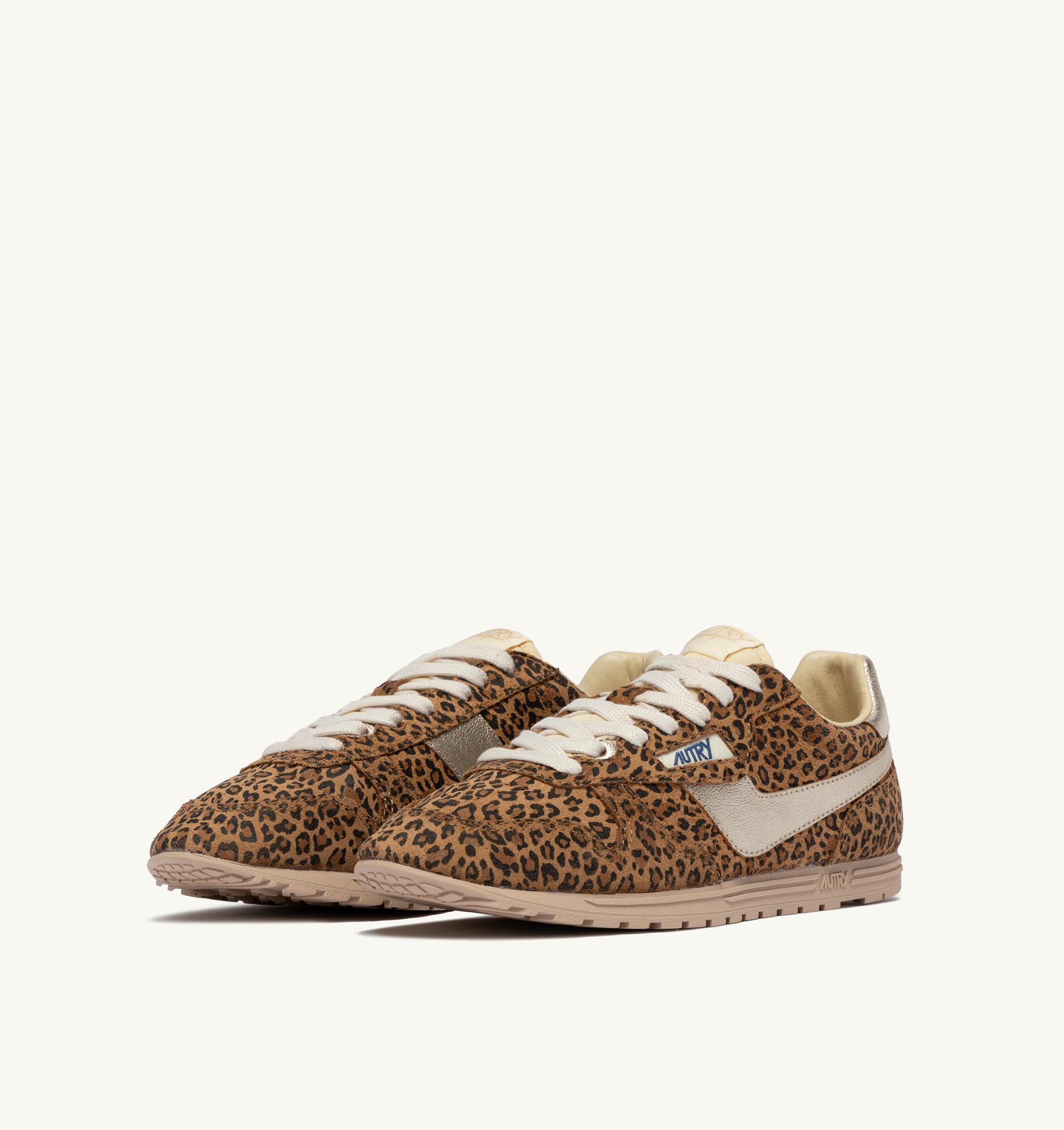 BASKETS WINDSPIN EN DAIM ET CUIR LEOPARD ET PLATINE