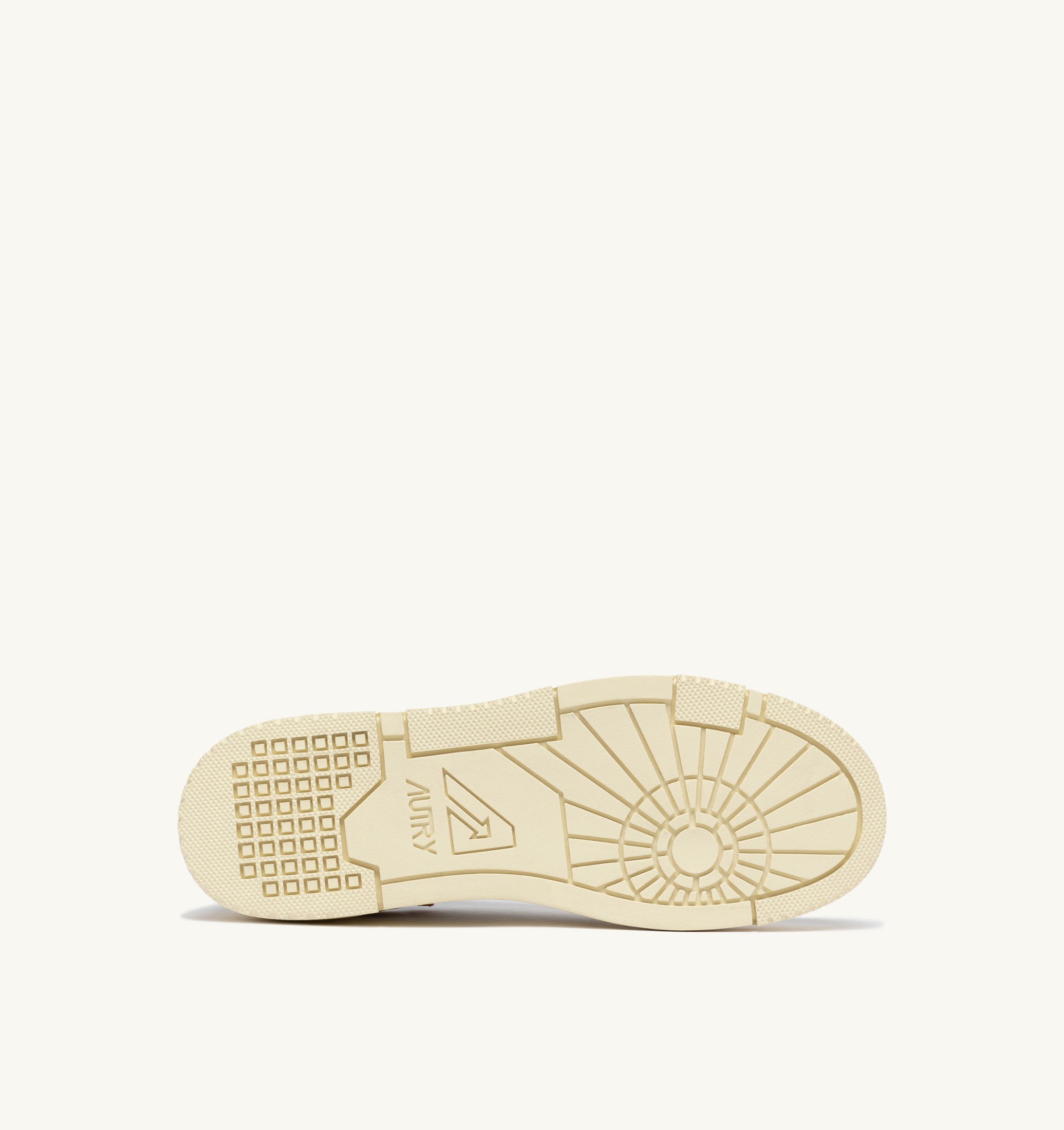 BASKETS CLC LOW EN CUIR BLANC ET FANTA
