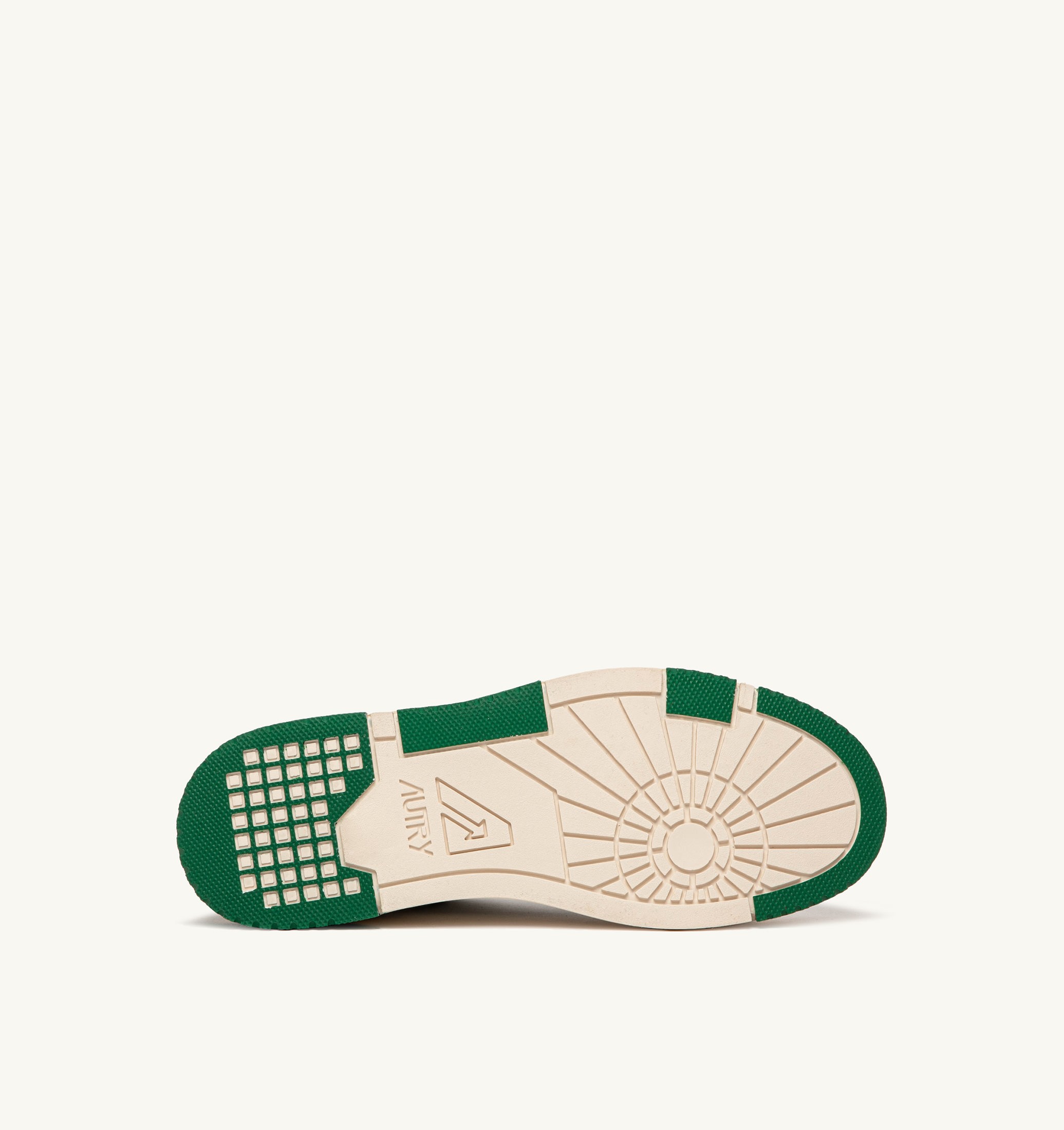 BASKETS CLC LOW EN CUIR BLANC ET DAIM AMAZON