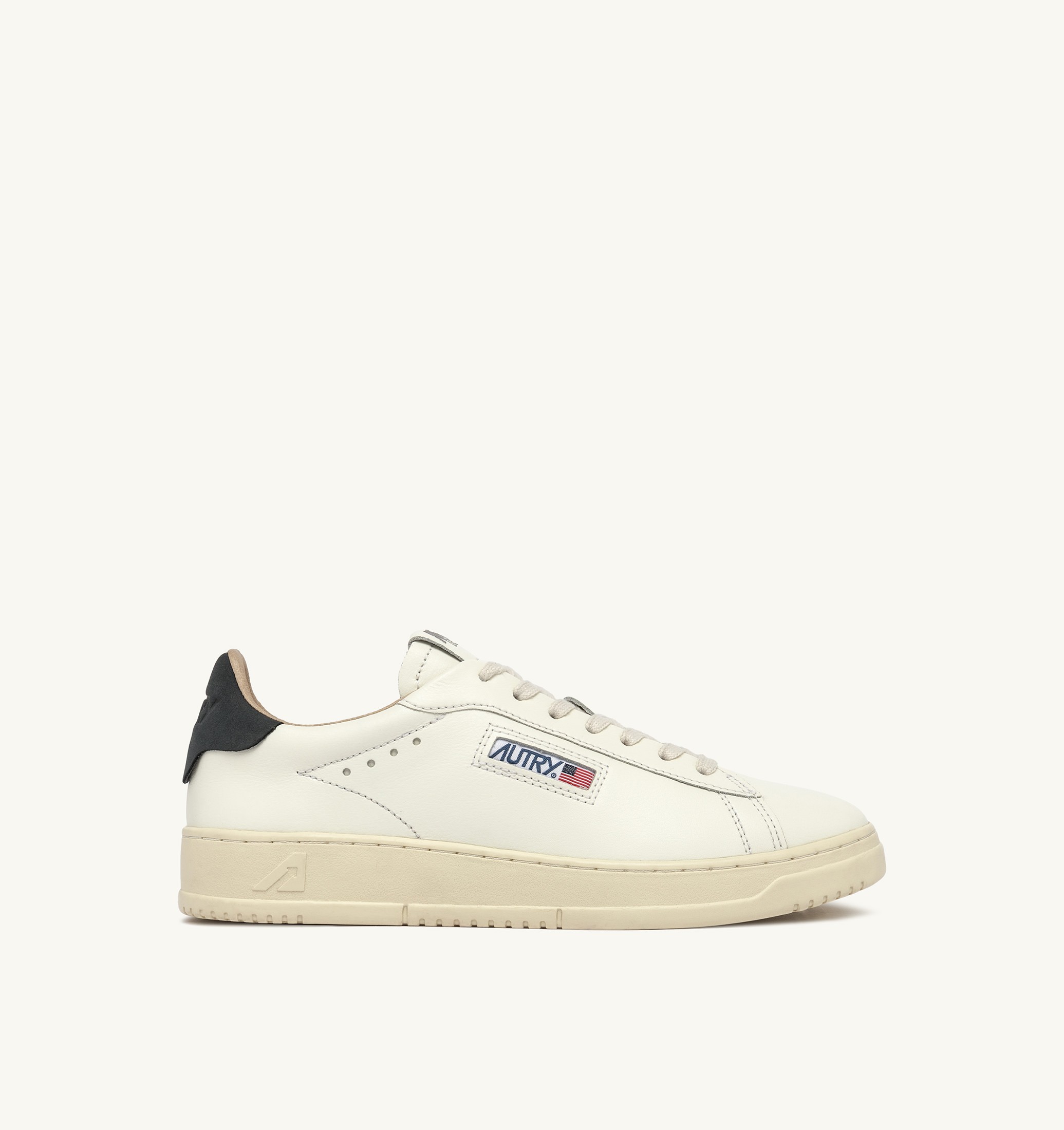BASKETS DALLAS LOW EN CUIR BLANC ET SPACE
