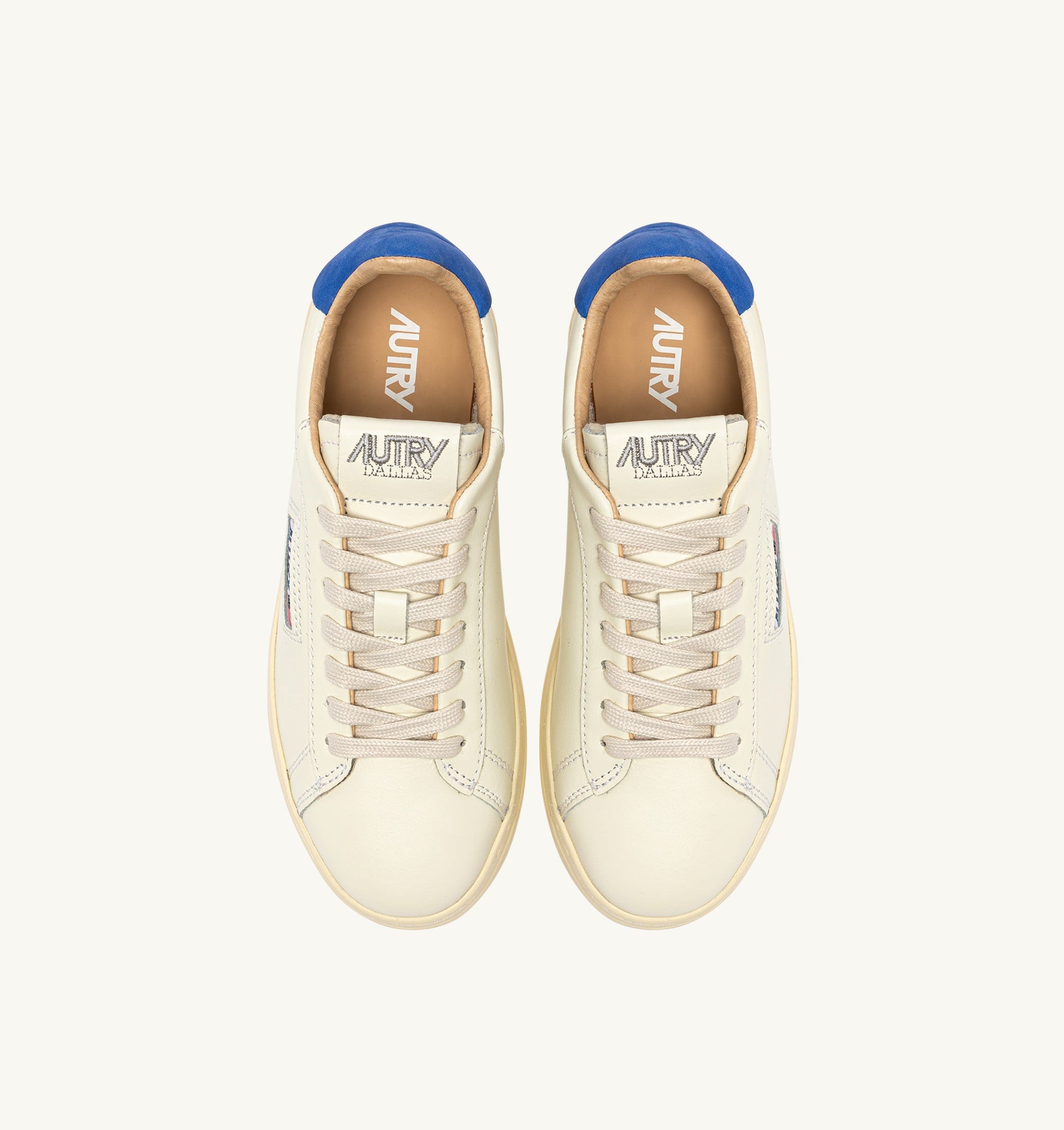 BASKETS DALLAS LOW EN CUIR MARSHMALLOW ET LAPIS BLUE