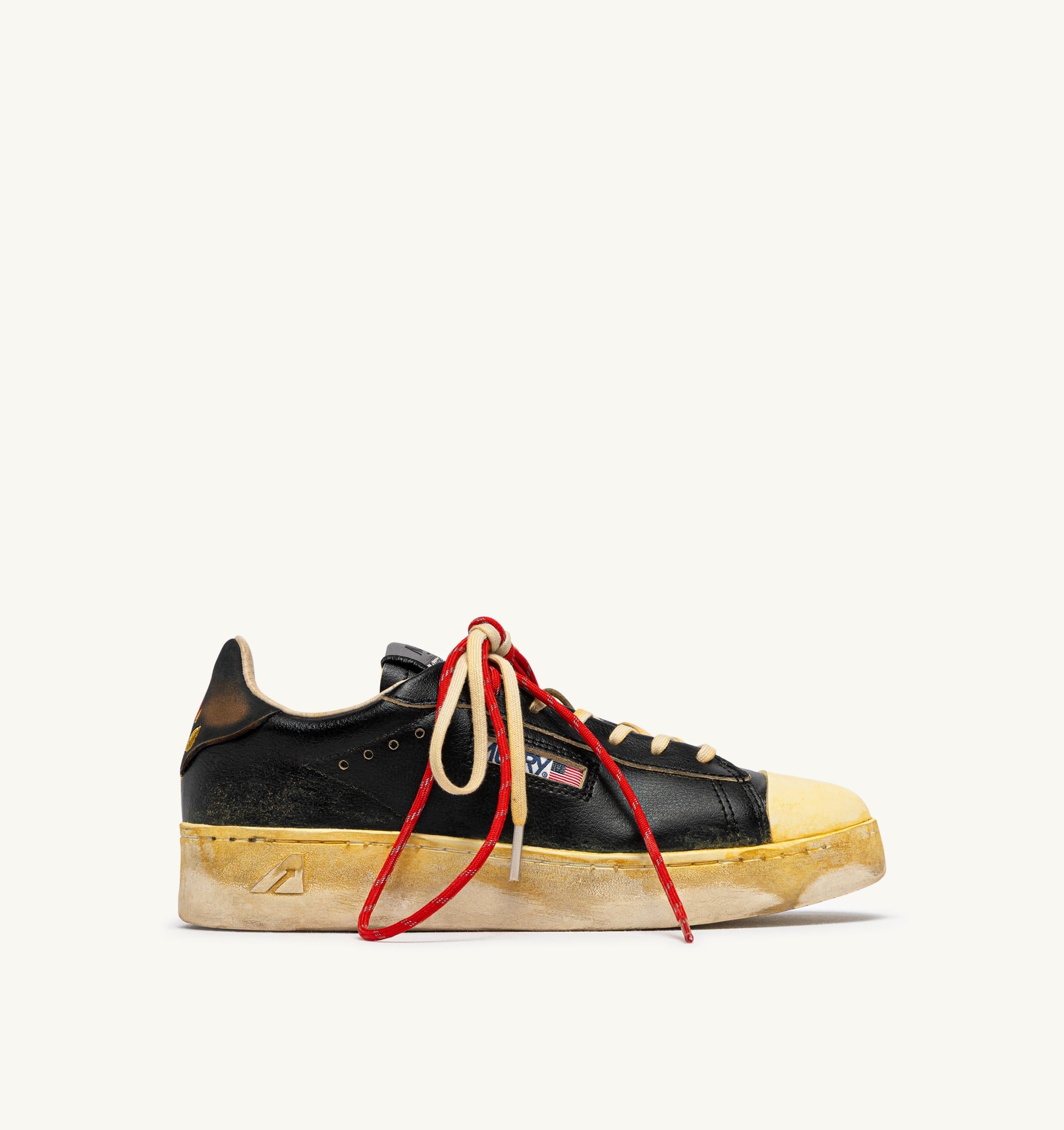 BASKETS DALLAS LOW SUPER VINTAGE EN CUIR NOIR