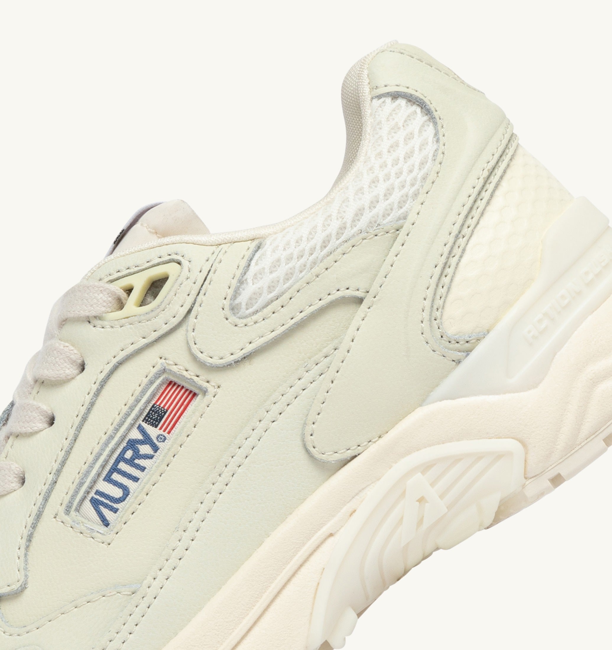 BASKETS HYPERWAY EN MESH ET CUIR NAPPA WHISPER WHITE