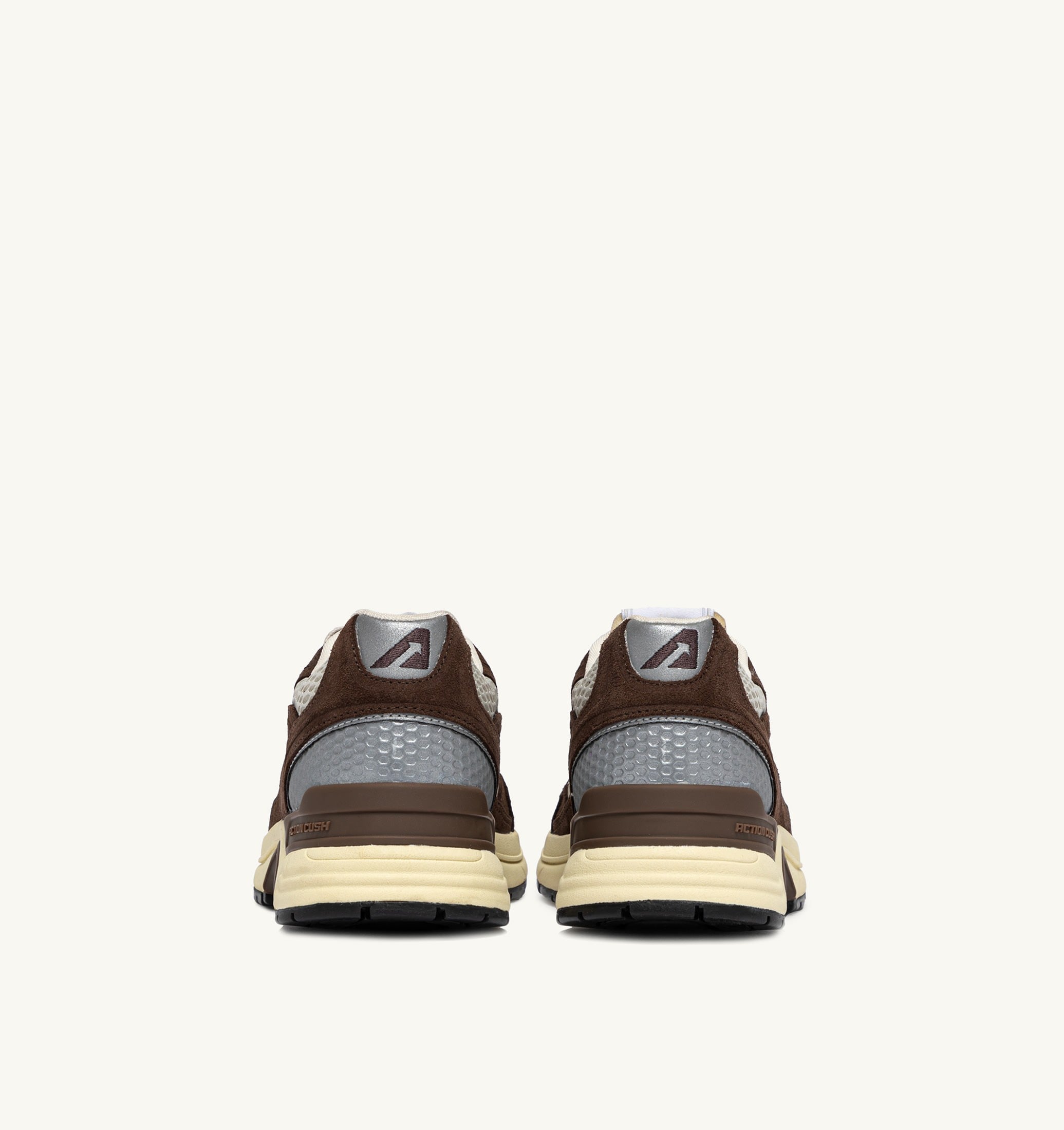 BASKETS HYPERWAY EN MESH ET DAIM SAND ET TERRACOTTA