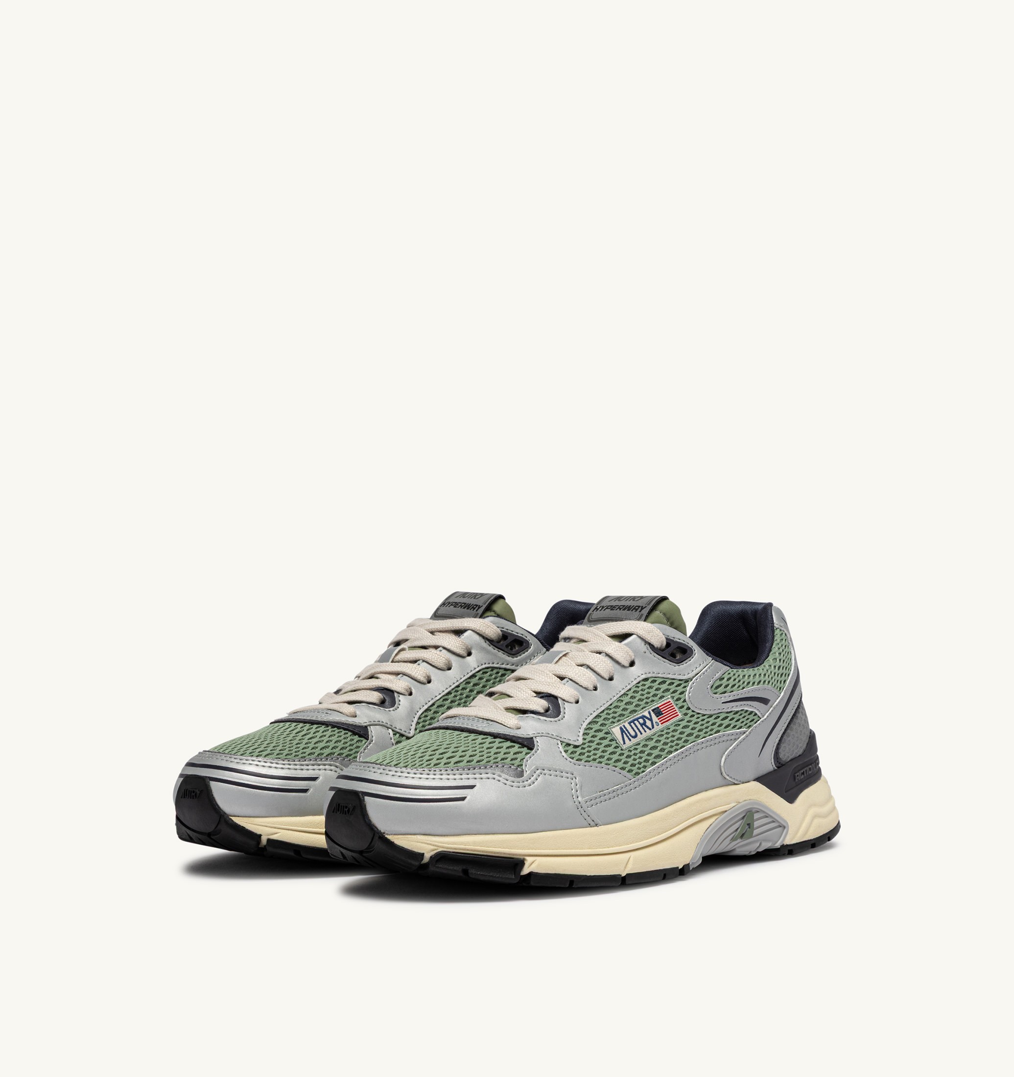 BASKETS HYPERWAY EN CUIR SYNTHÉTIQUE ET MESH ARGENT TEA ET BLAKENED PEARL