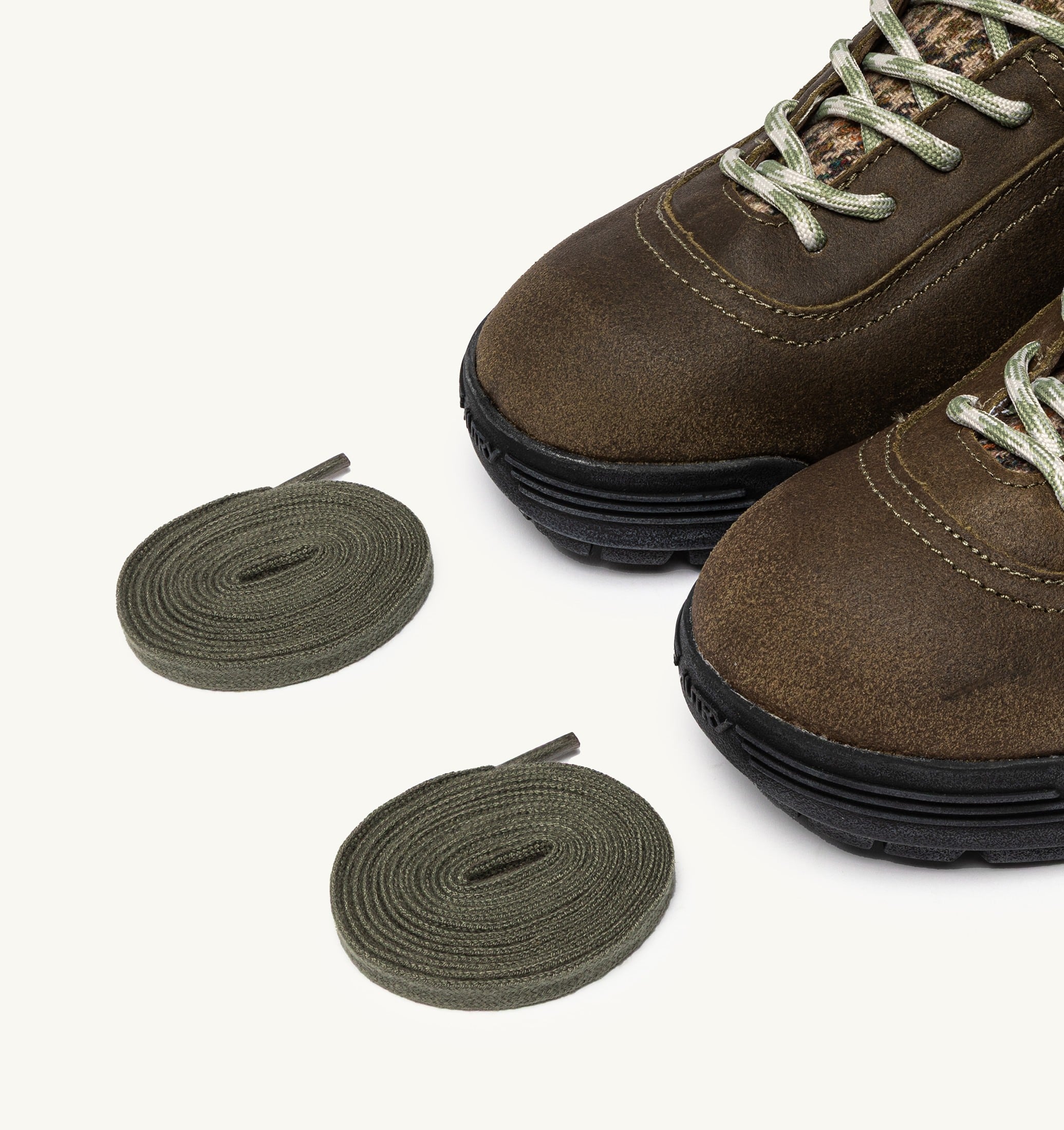 MALGA EN NUBUCK ET MESH COLORIS ERB ET MOSSTONE