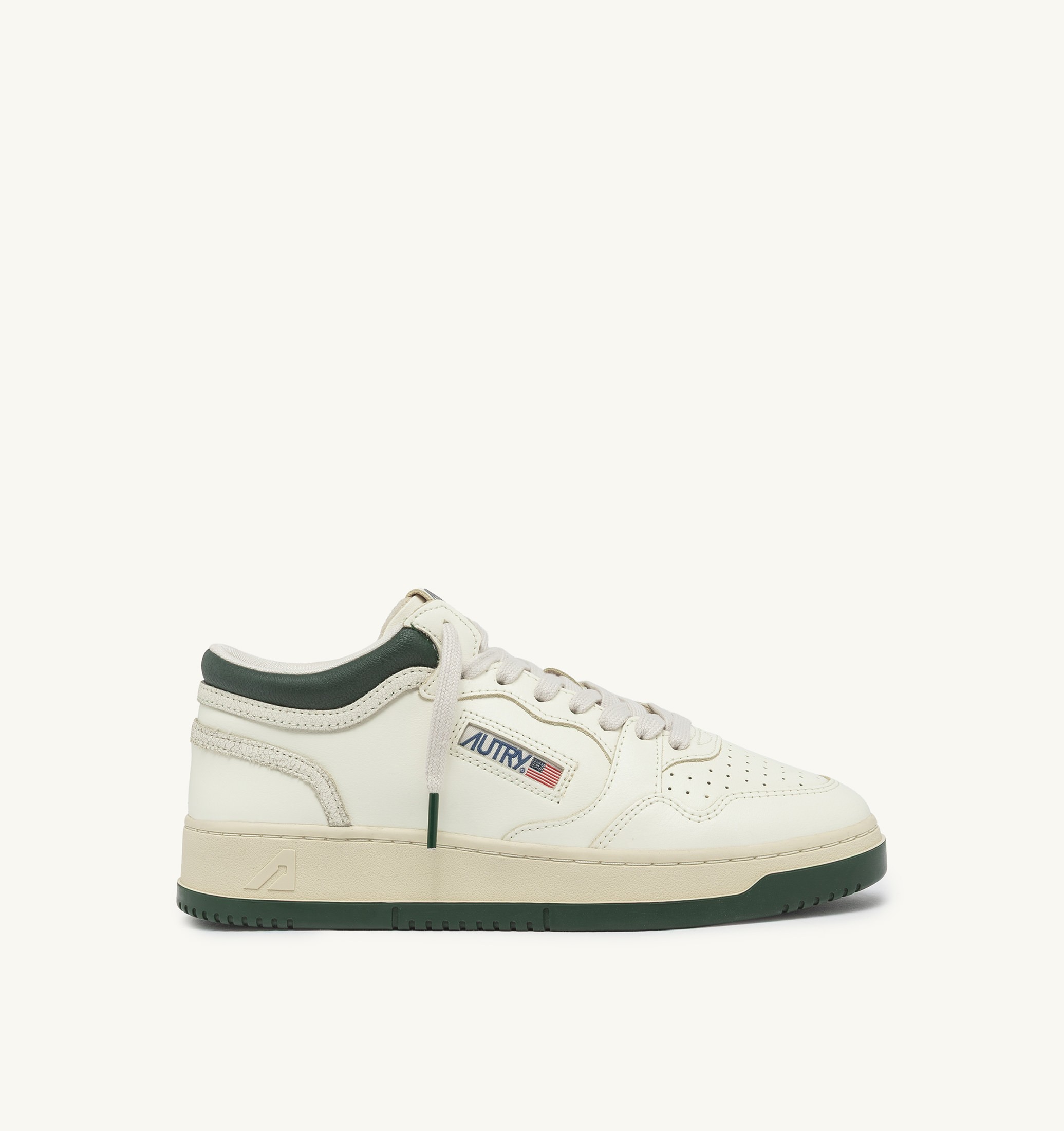 BASKETS MED-WAY EN CUIR COLORIS MARSHMALLOW ET MOUNTAIN