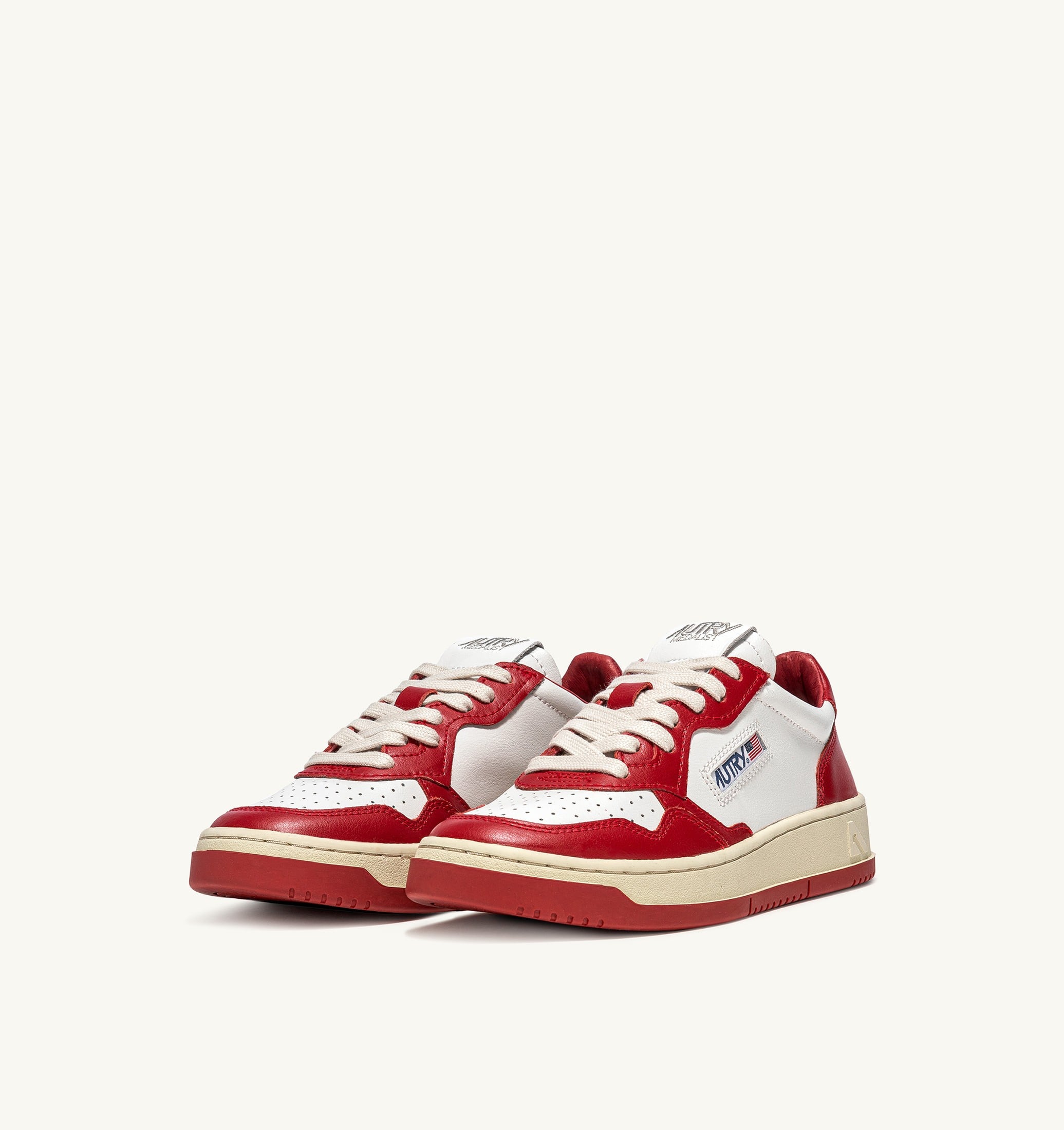 BASKETS MEDALIST LOW BICOLORE EN CUIR BLANC ET ROUGE