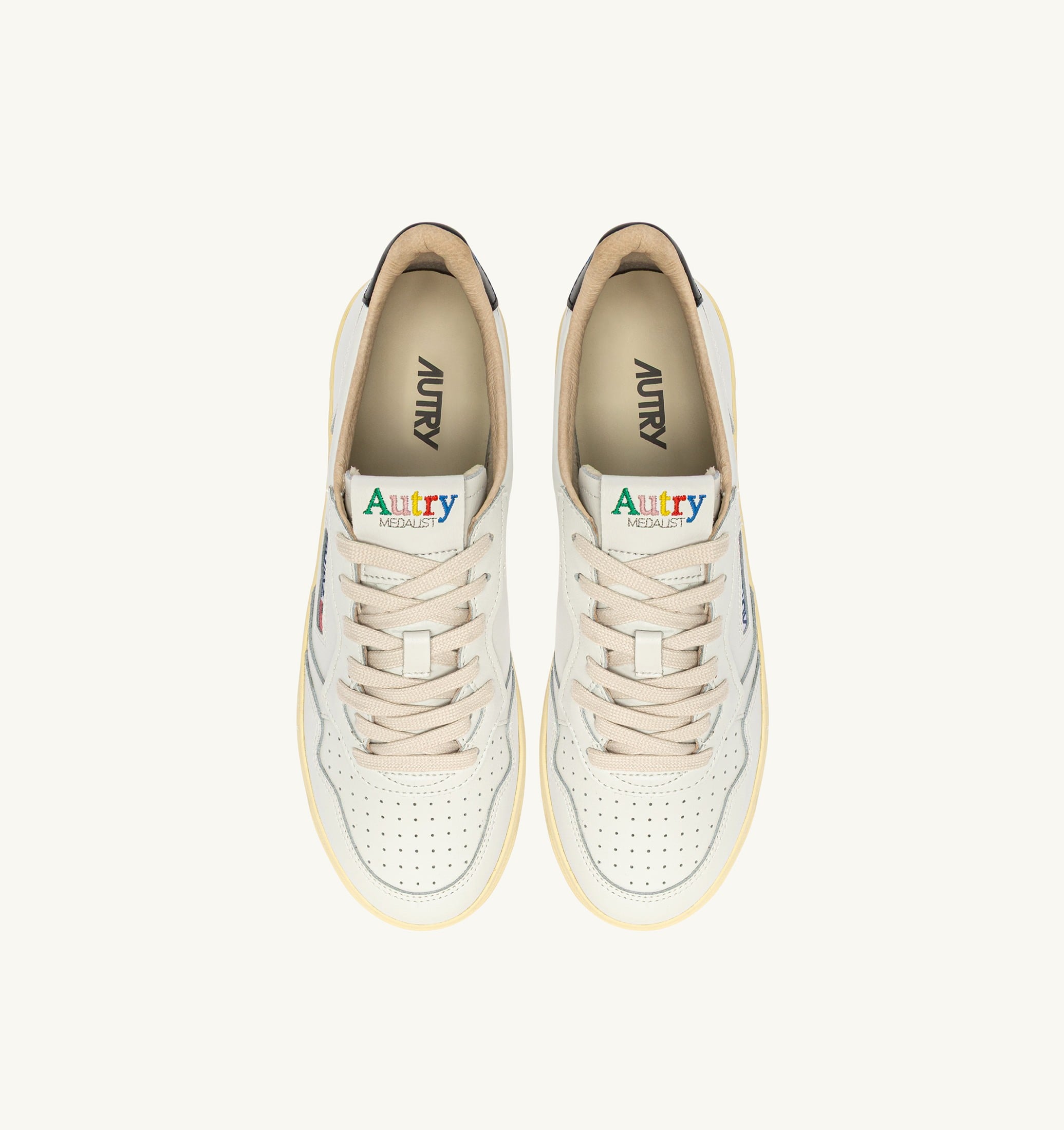 BASKETS MEDALIST LOW EN CUIR BLANC ET NOIR