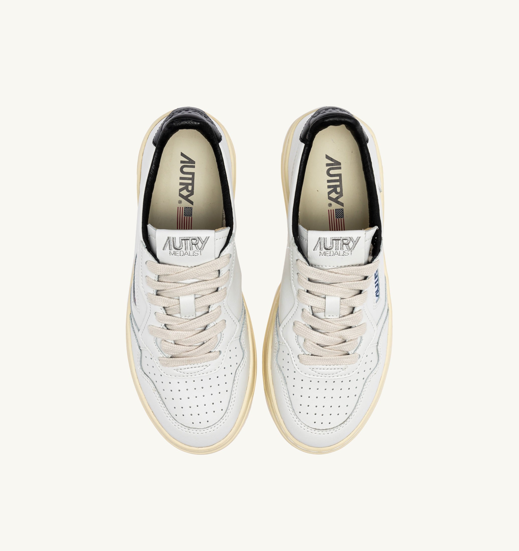 BASKETS MEDALIST LOW EN CUIR BLANC ET NOIR AVEC LETTERING