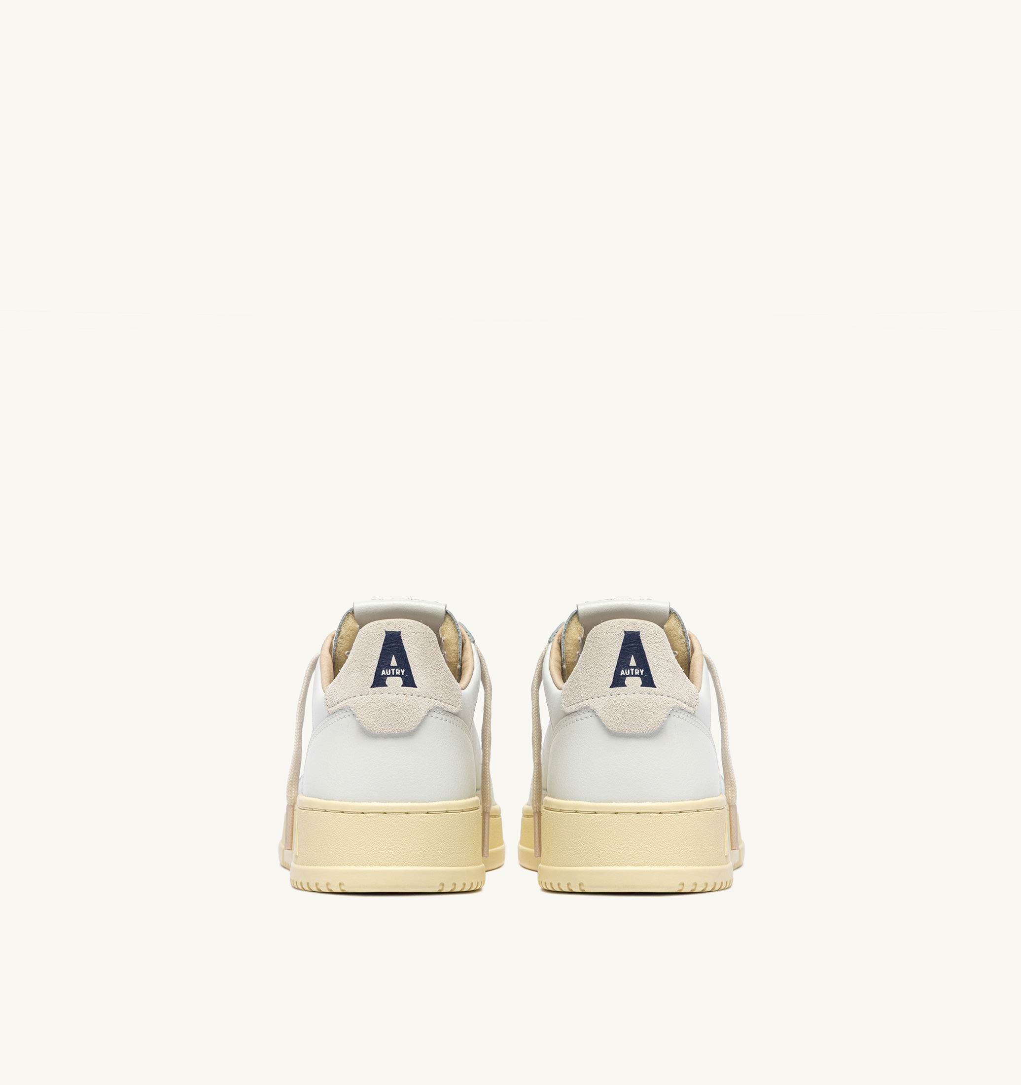 BASKETS MEDALIST LOW EN CUIR BLANC ET DAIM SNOW WHITE
