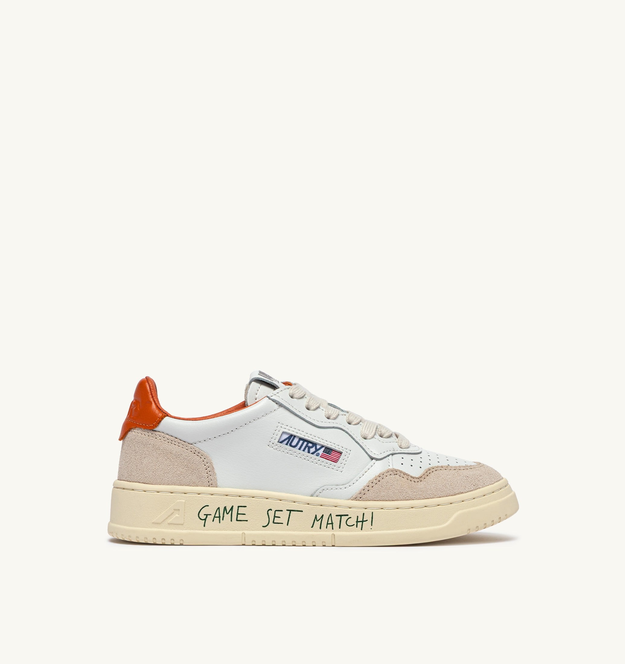 BASKETS MEDALIST LOW EN CUIR ET DAIM BLANC ET HAWAIIAN SUNSET AVEC LETTERING