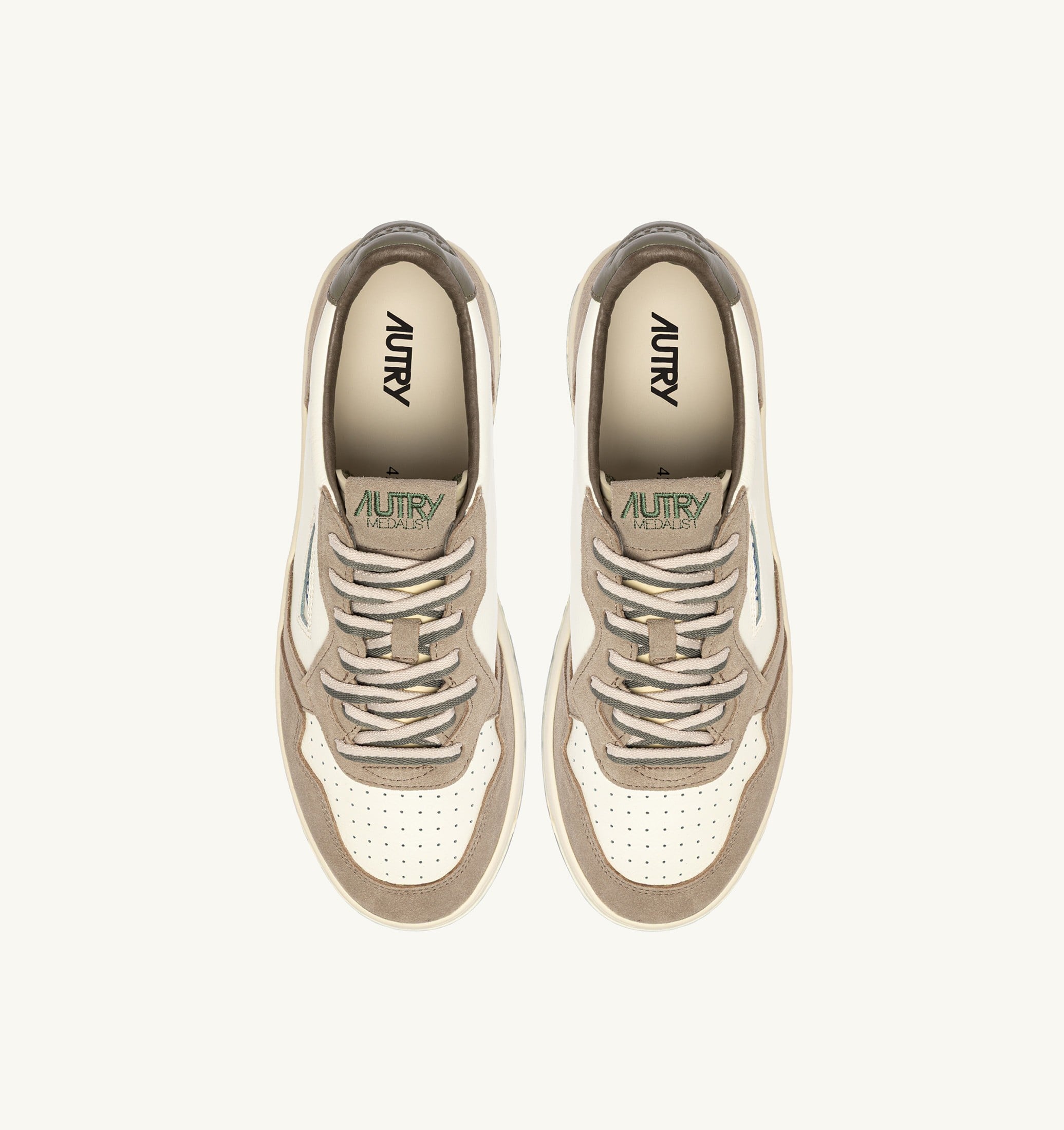 BASKETS MEDALIST LOW EN CUIR ET DAIM COVERT GREEN ET LICORICE