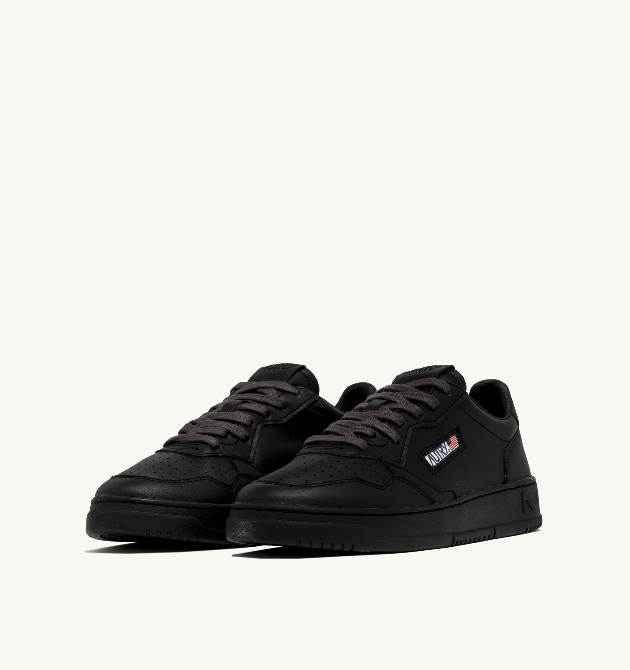 BASKETS MEDALIST LOW EN CUIR METEORITE
