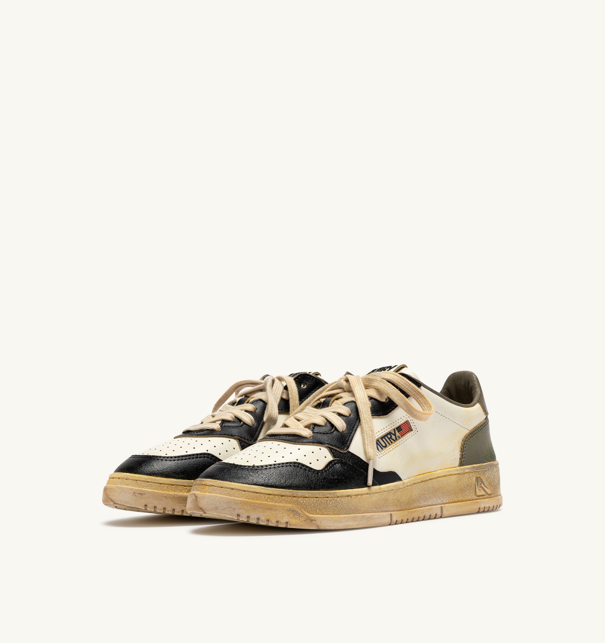 BASKETS MEDALIST LOW SUPER VINTAGE EN CUIR BLANC COVERT GREEN ET NOIR