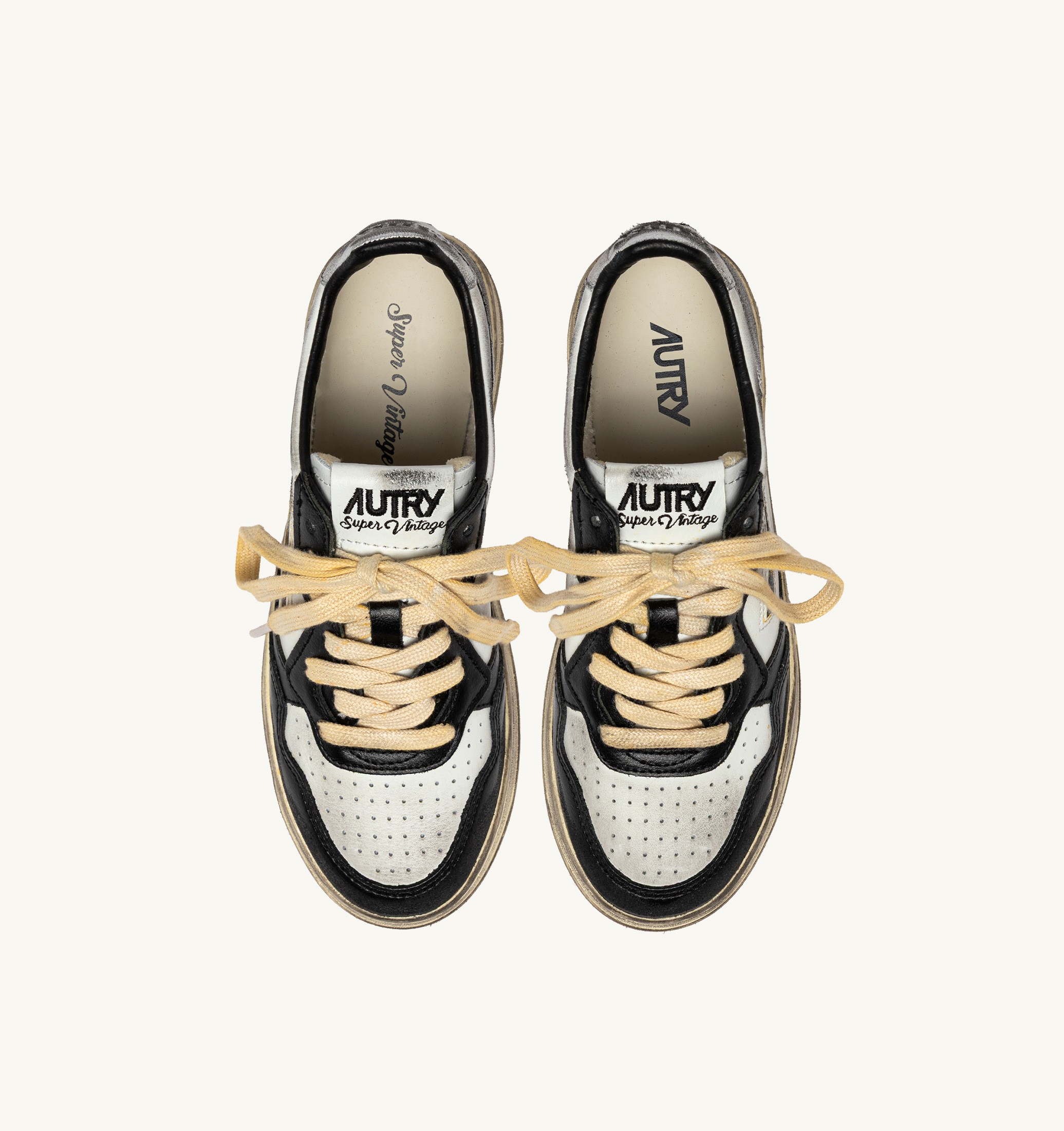 BASKETS MEDALIST LOW SUPER VINTAGE EN CUIR BLANC NOIR ET ARGENT