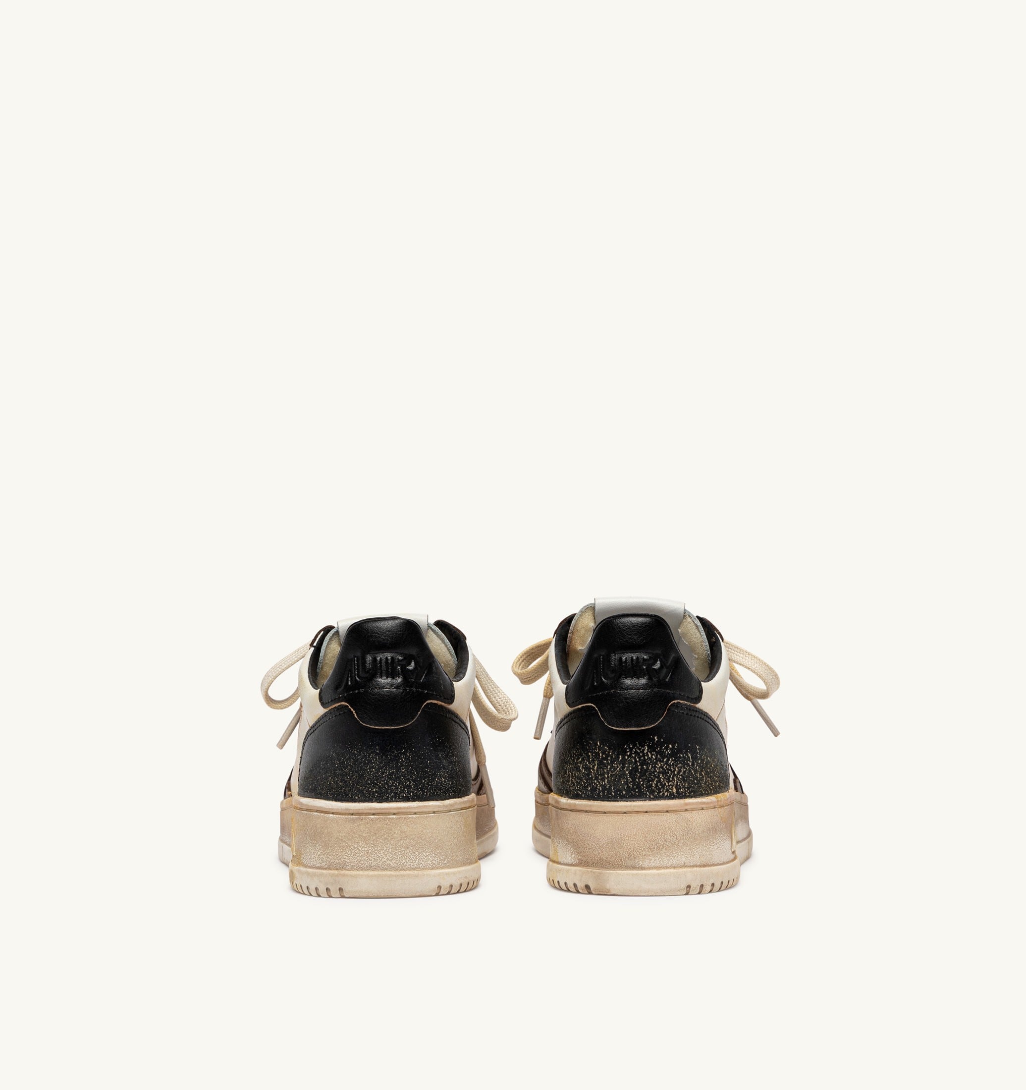 BASKETS MEDALIST LOW SUPER VINTAGE EN CUIR BLANC NOIR ET MALT MALL