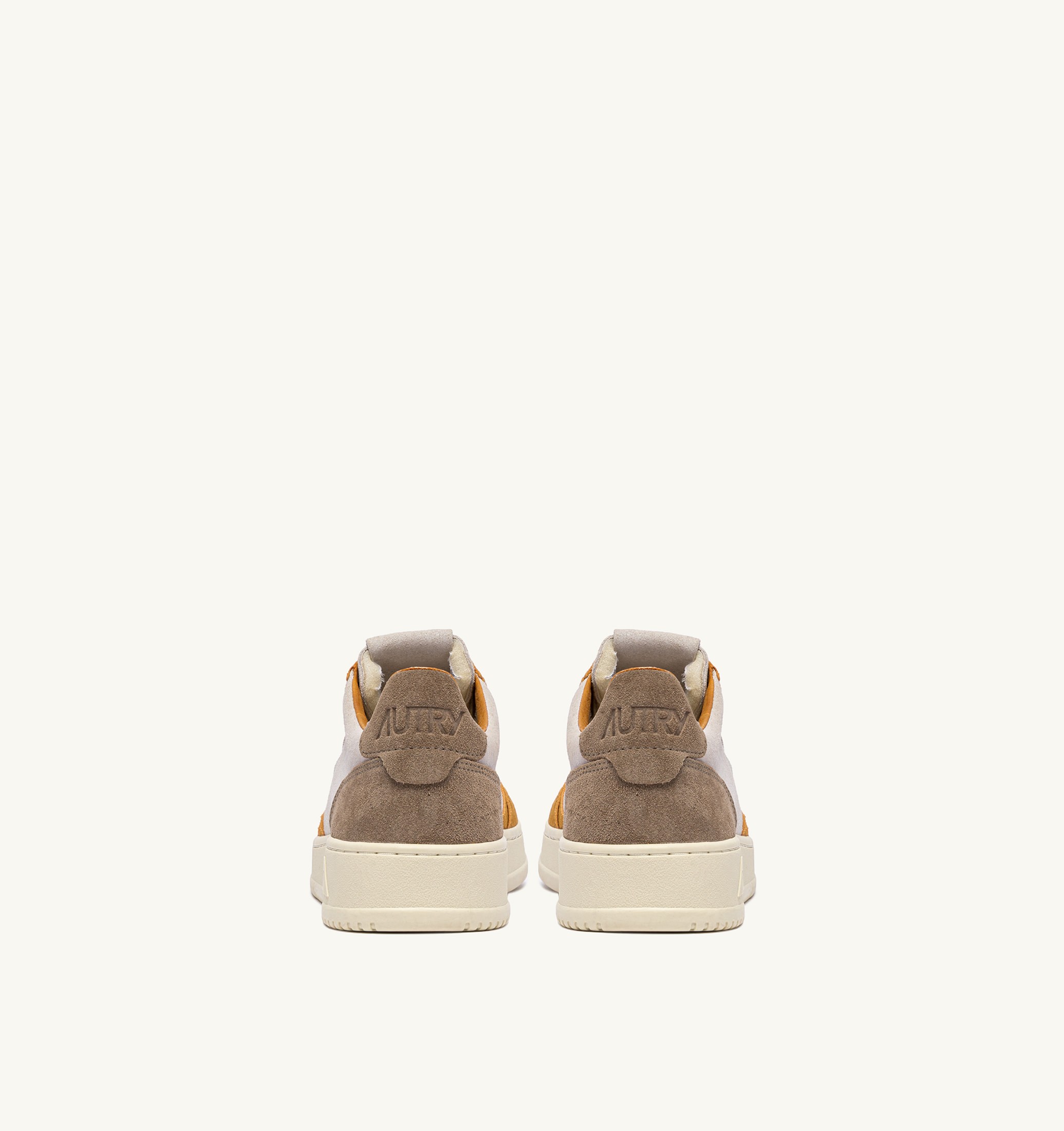 BASKETS MEDALIST LOW TRICOLORE EN DAIM ANTILOP BLANC ET BROWN MUSCAT