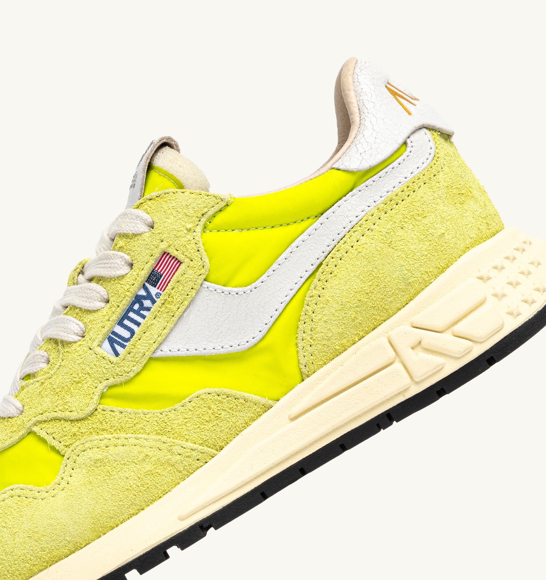 BASKETS REELWIND LOW EN NYLON ET DAIM BLANC ET EVENING PRIMROSE